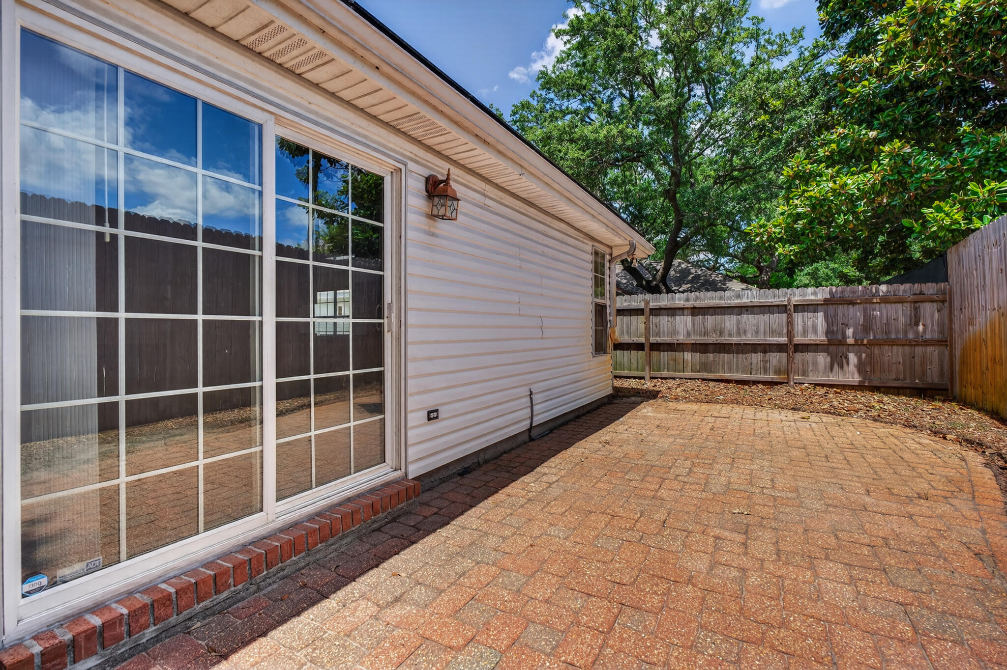SHALIMAR COMMONS - Residential