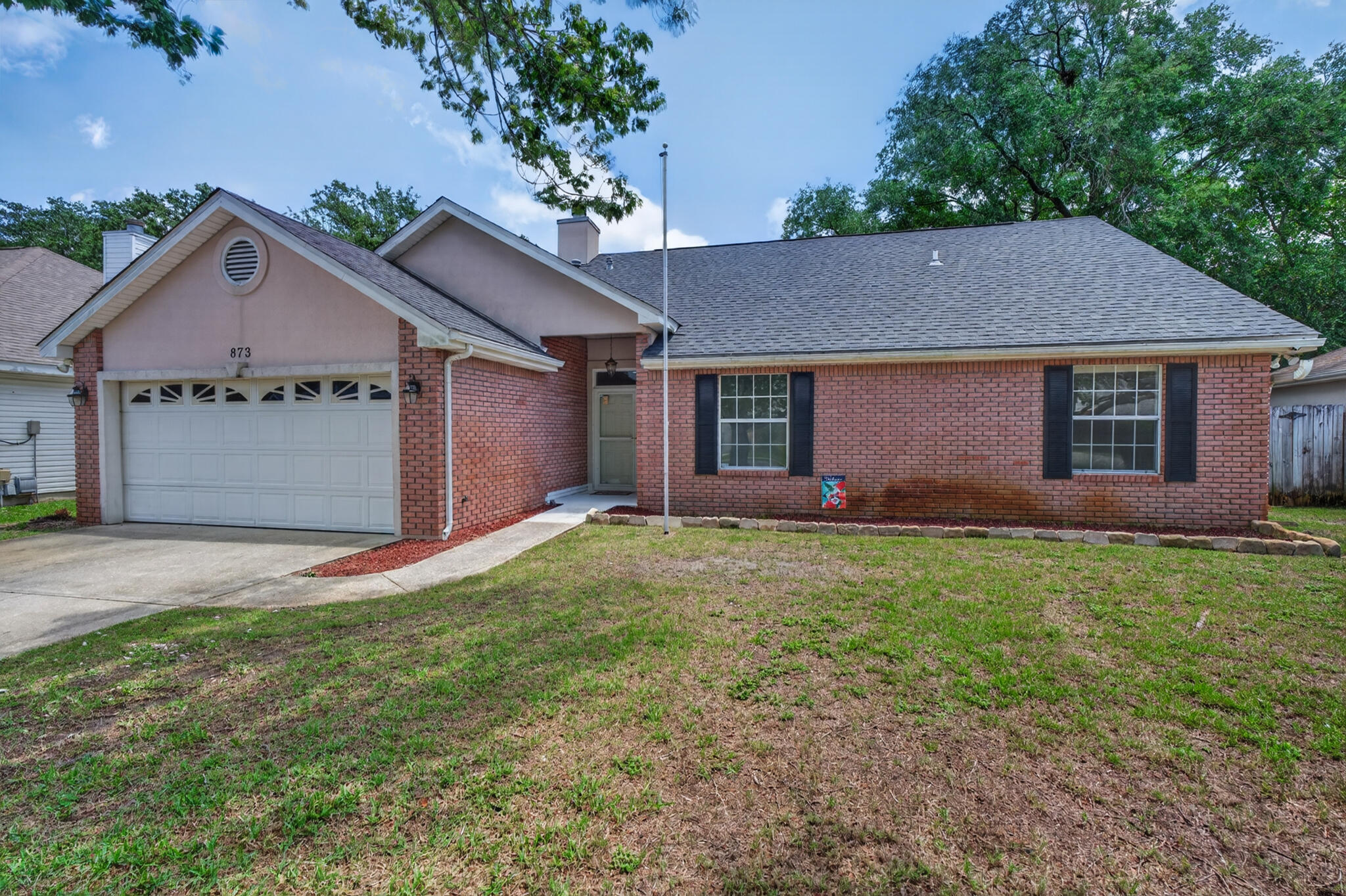 SHALIMAR COMMONS - Residential