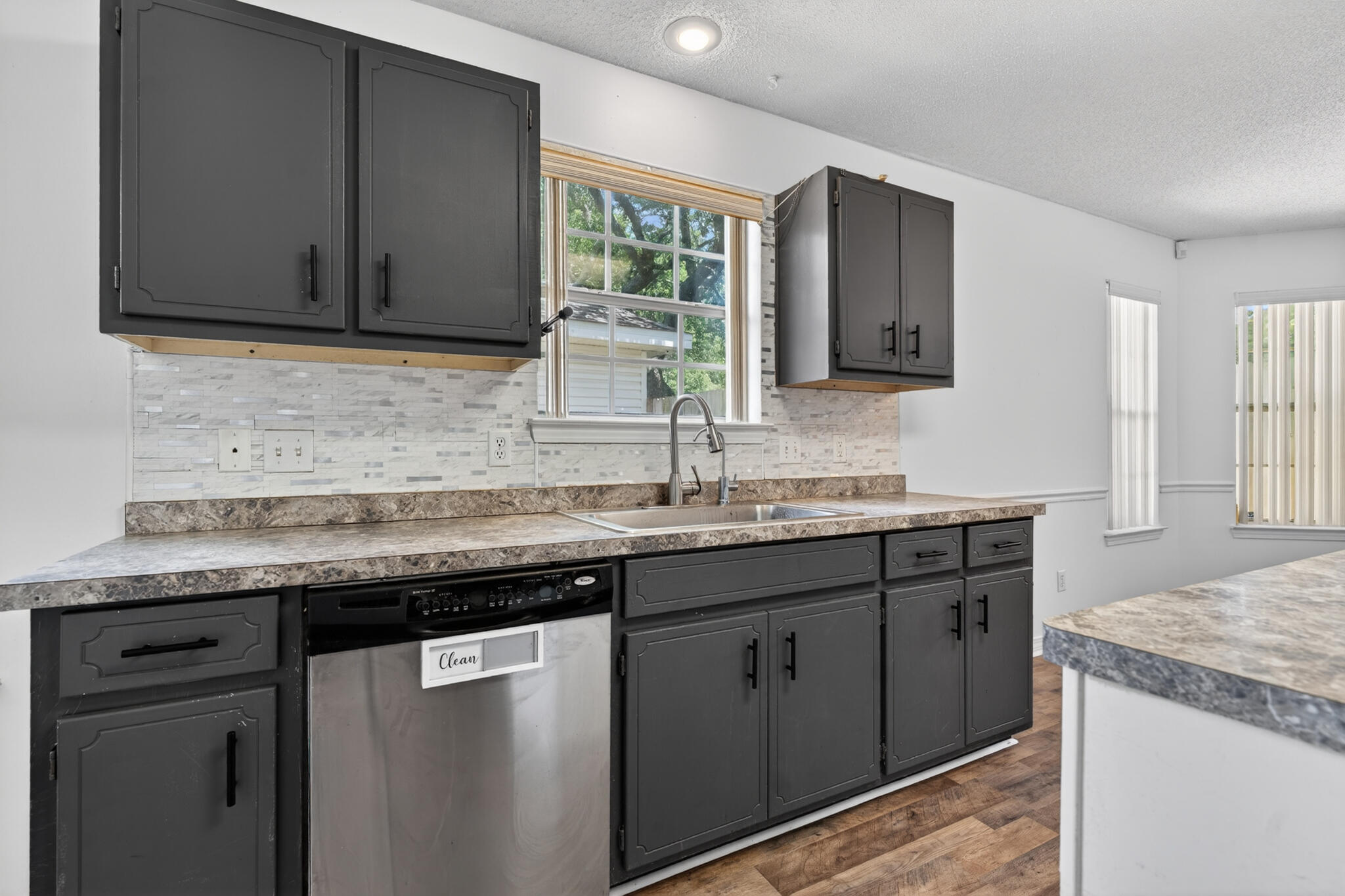 SHALIMAR COMMONS - Residential