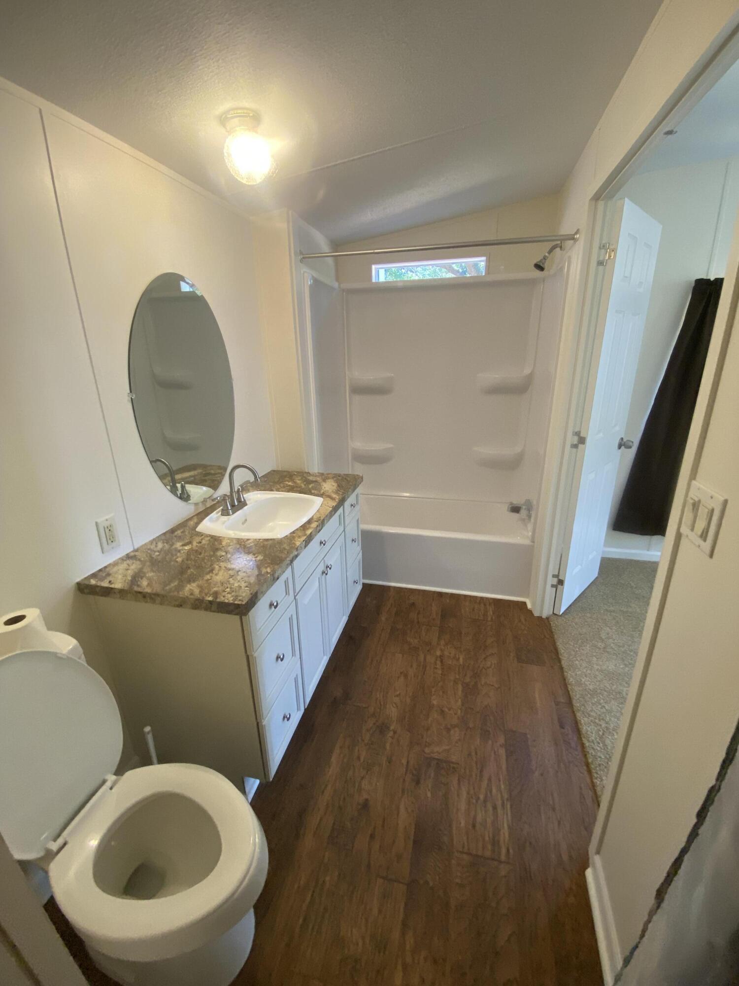 Holley Navarre - Residential Lease