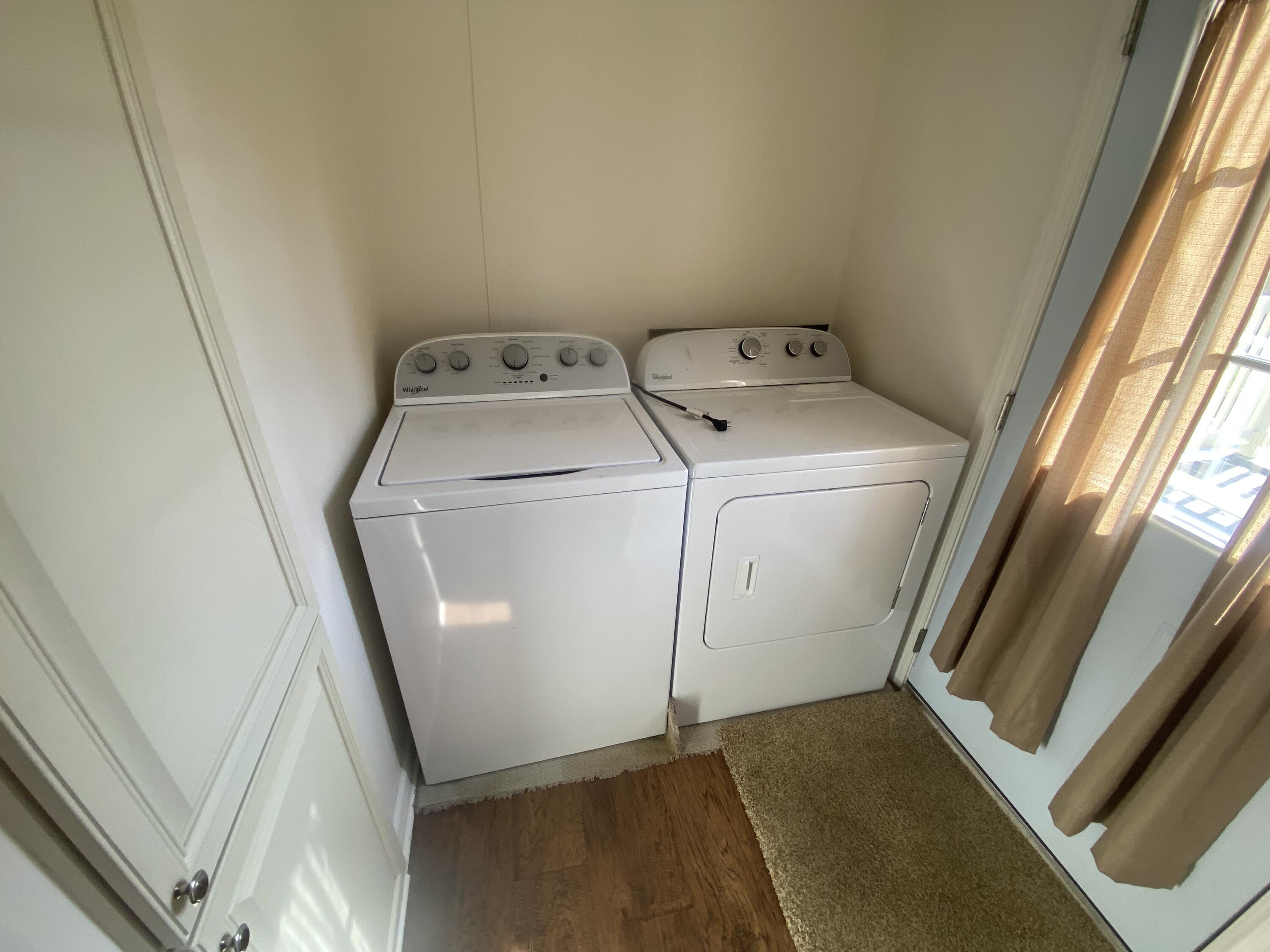 Holley Navarre - Residential Lease