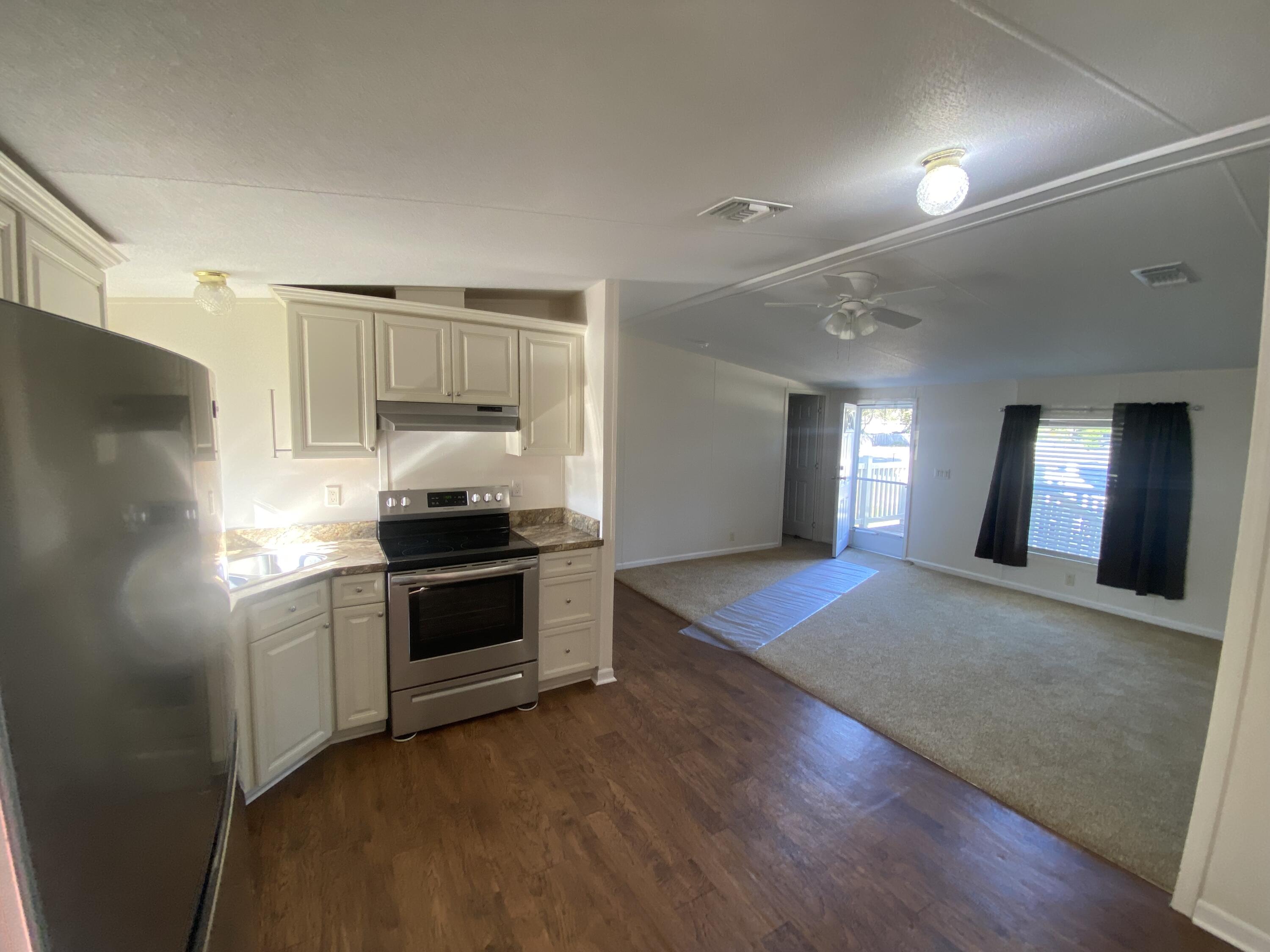 Holley Navarre - Residential Lease