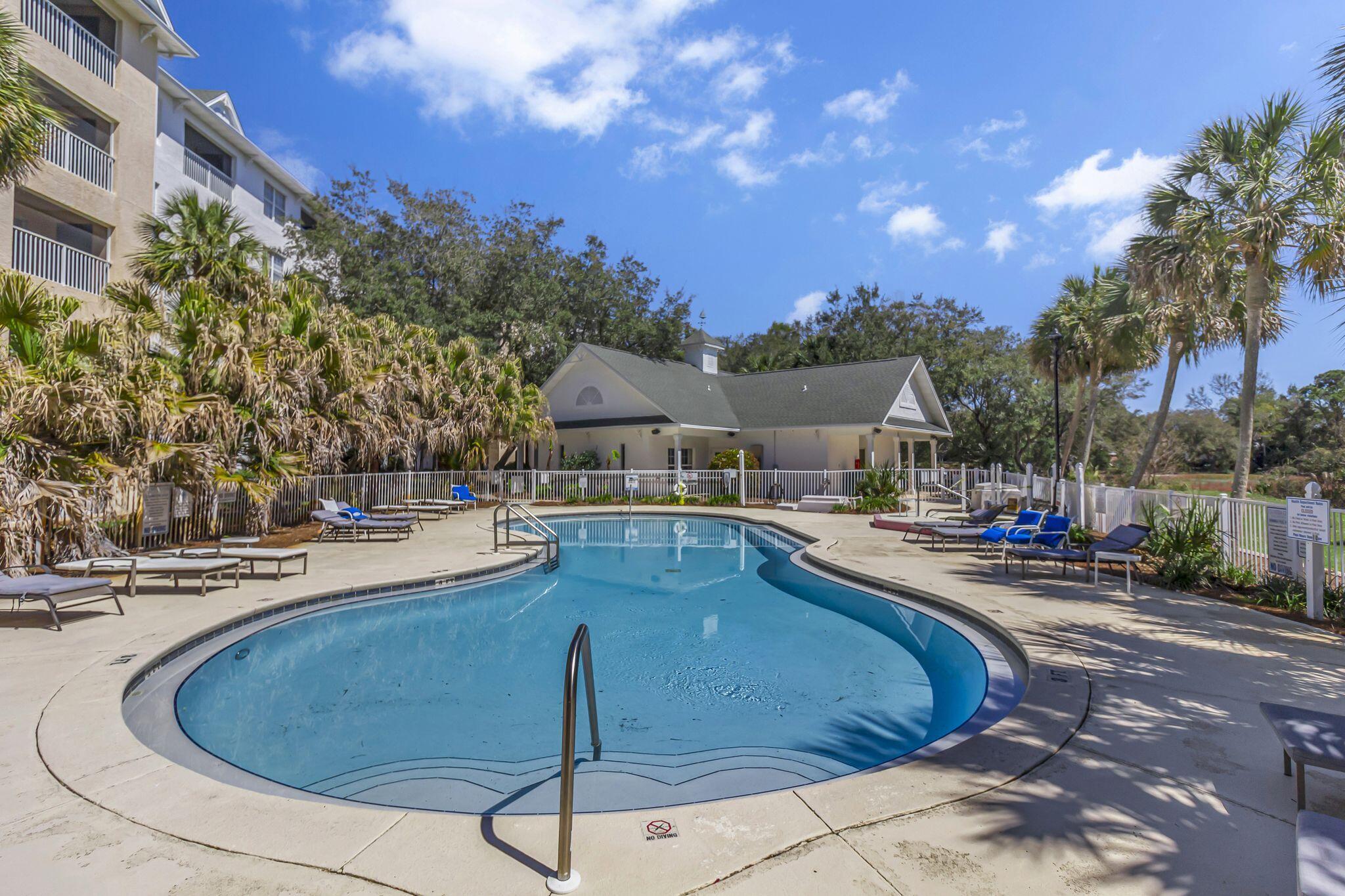 THE FLORIDA CLUB - Residential Lease