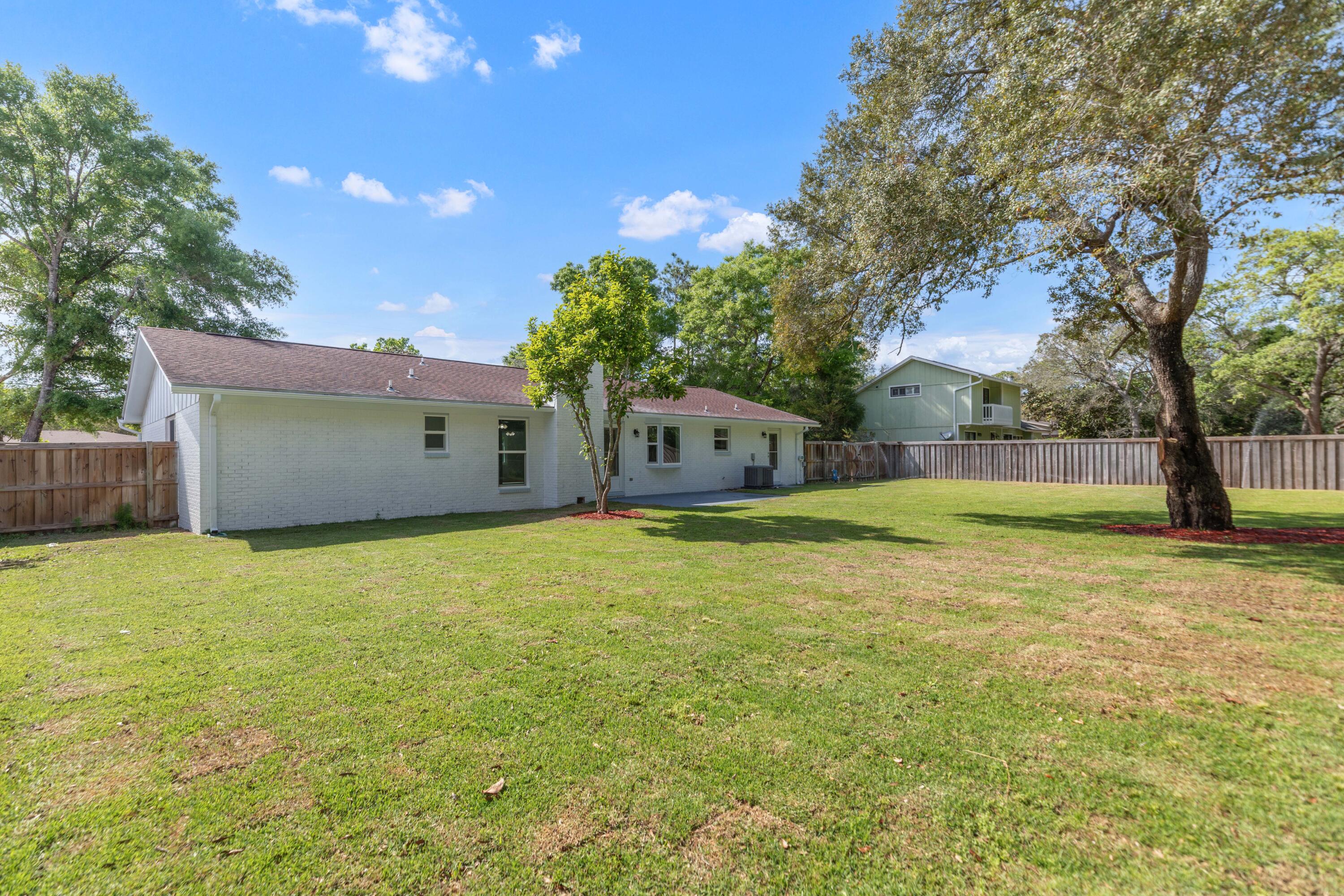 ALEXANDER HEIGHTS - Residential