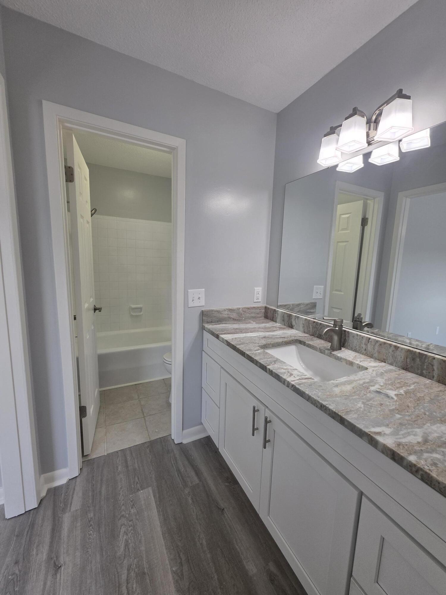 ALEXANDER HEIGHTS - Residential