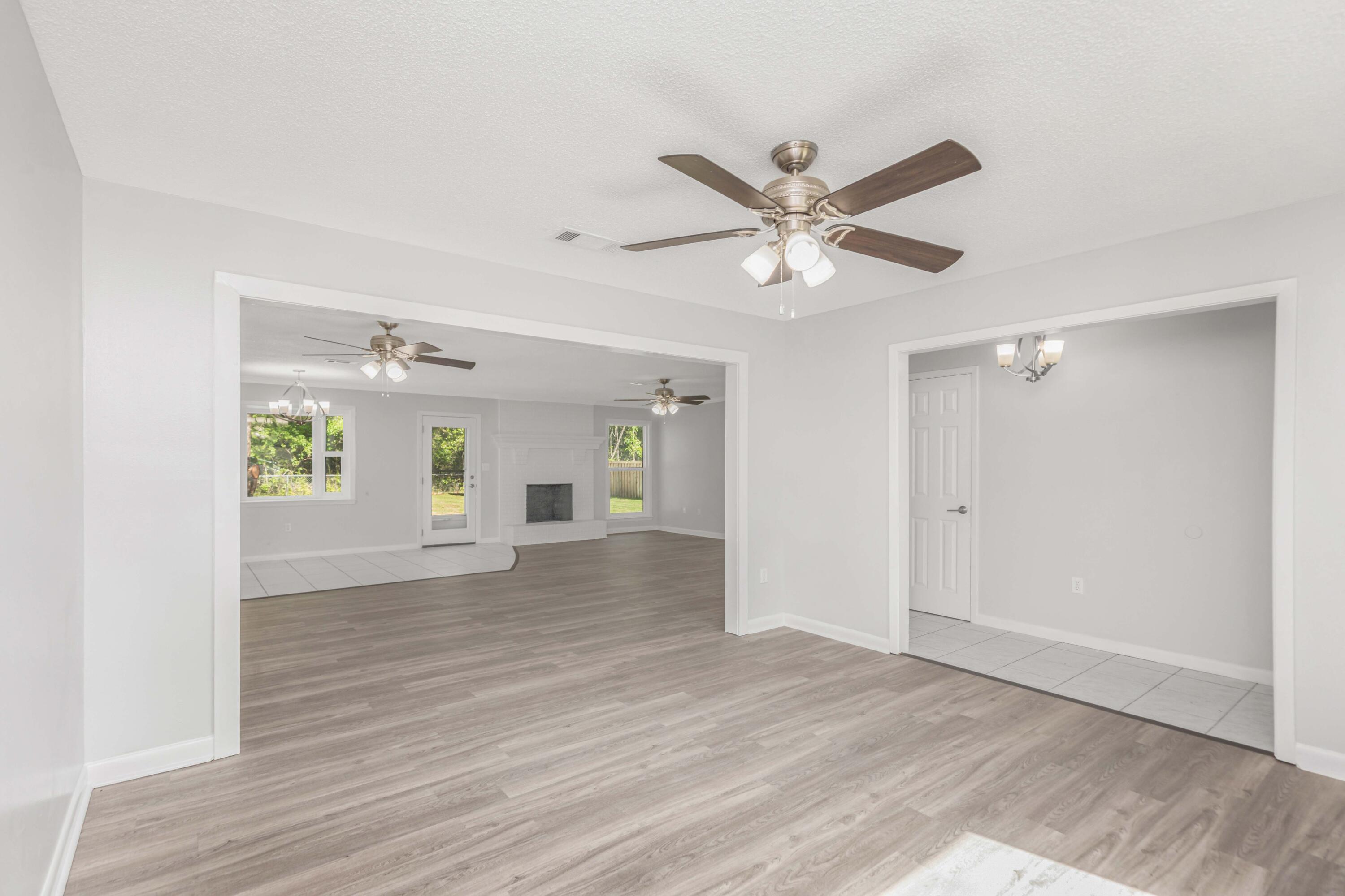 ALEXANDER HEIGHTS - Residential