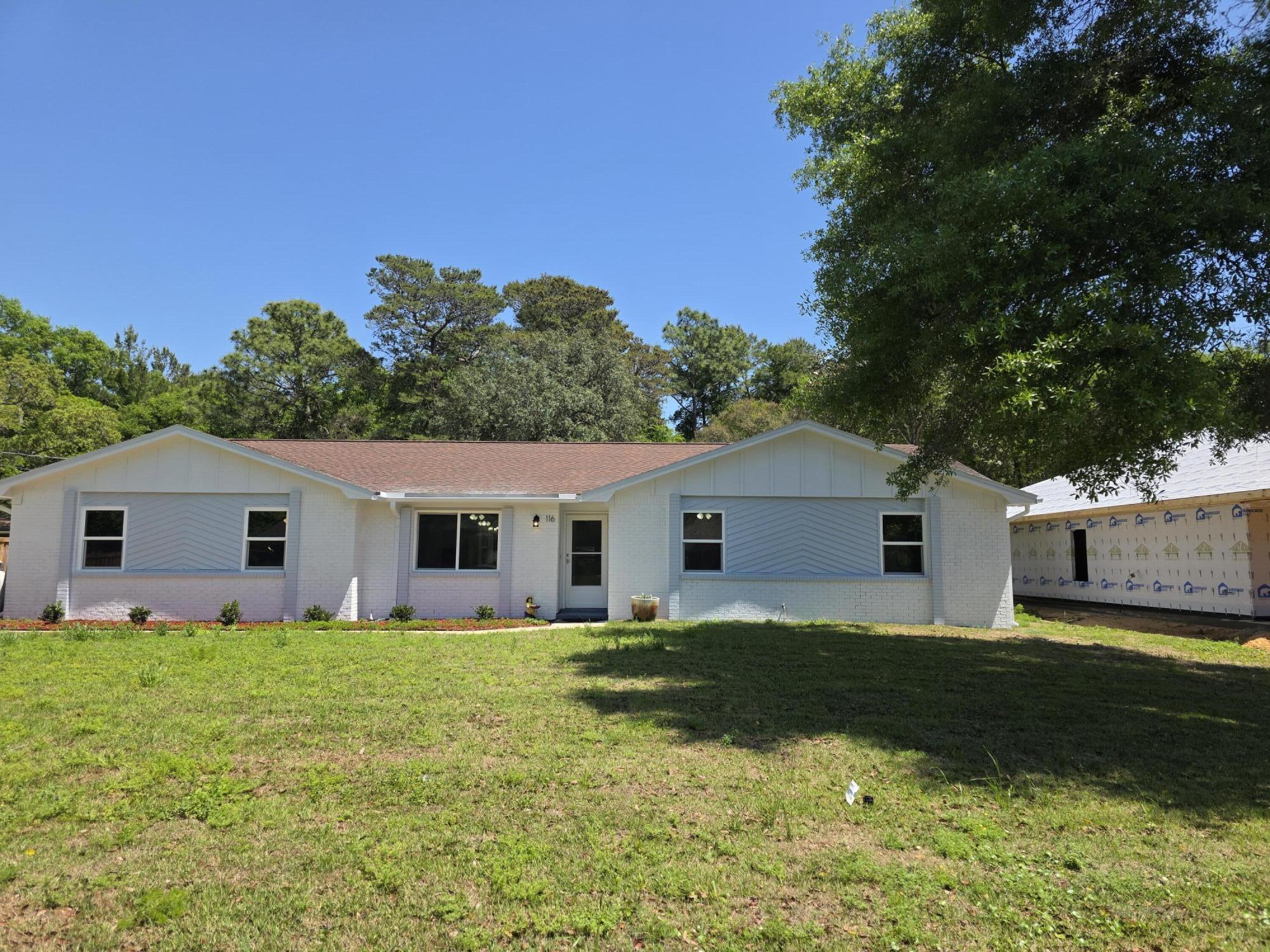 ALEXANDER HEIGHTS - Residential