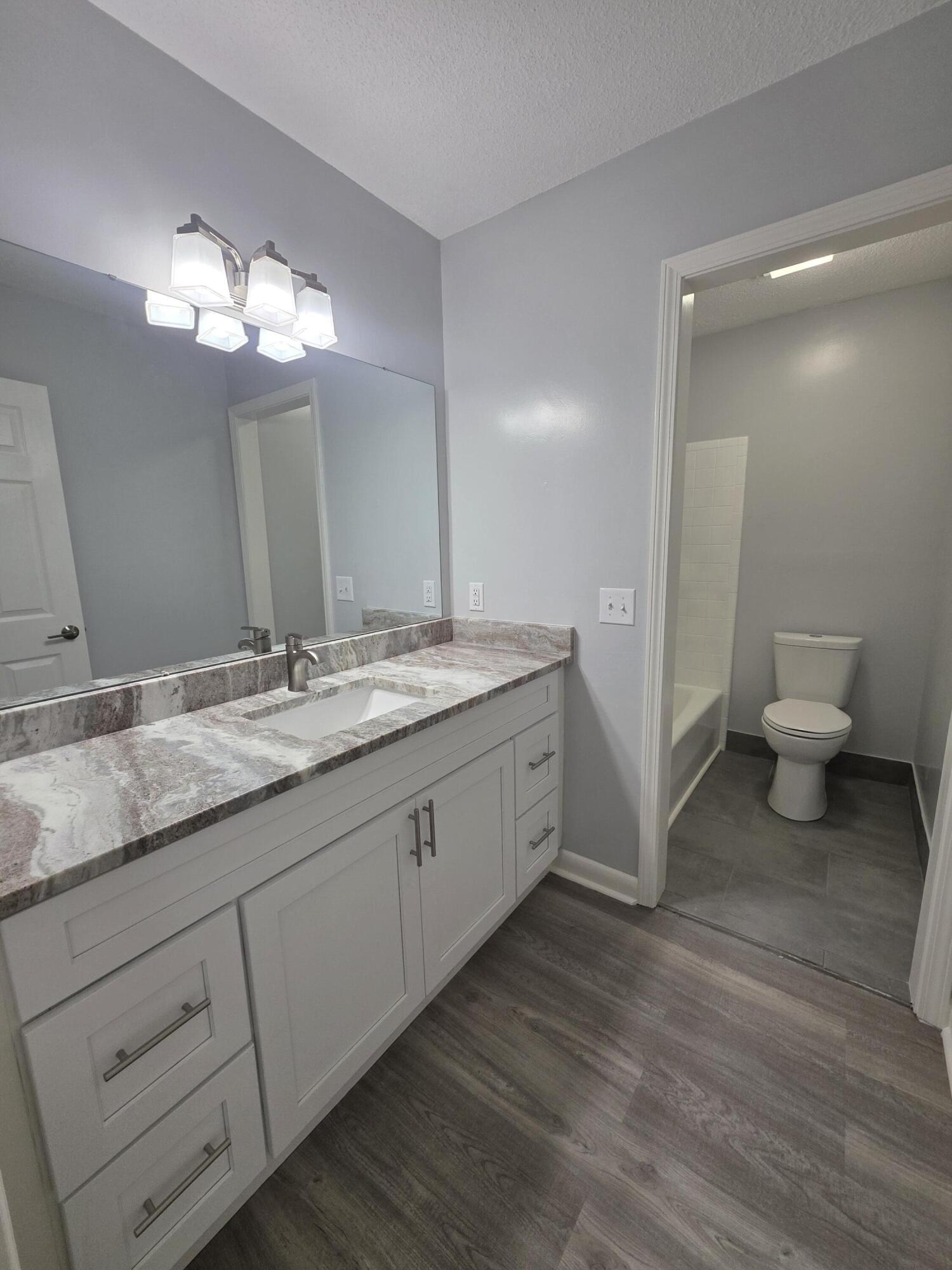 ALEXANDER HEIGHTS - Residential