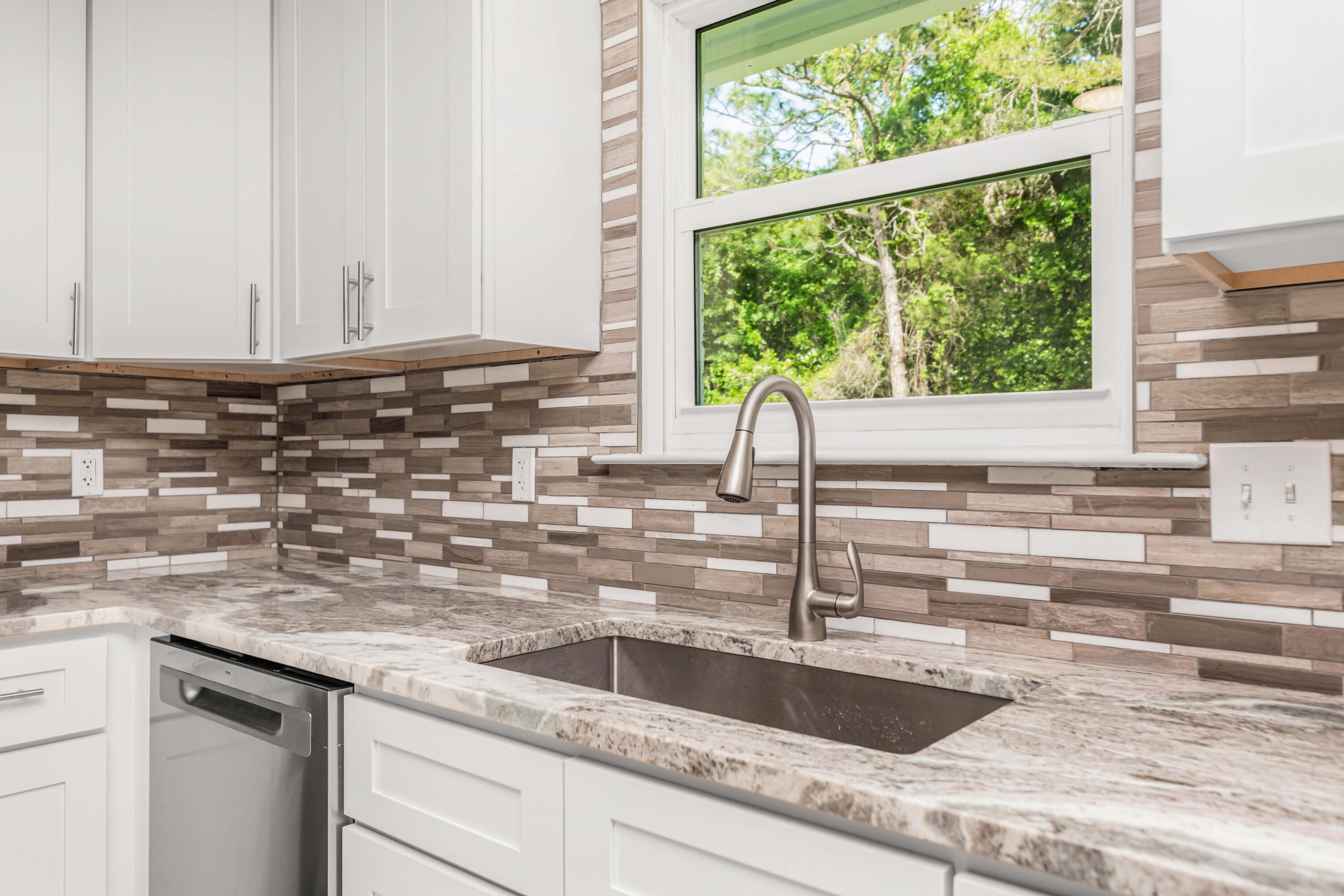 ALEXANDER HEIGHTS - Residential