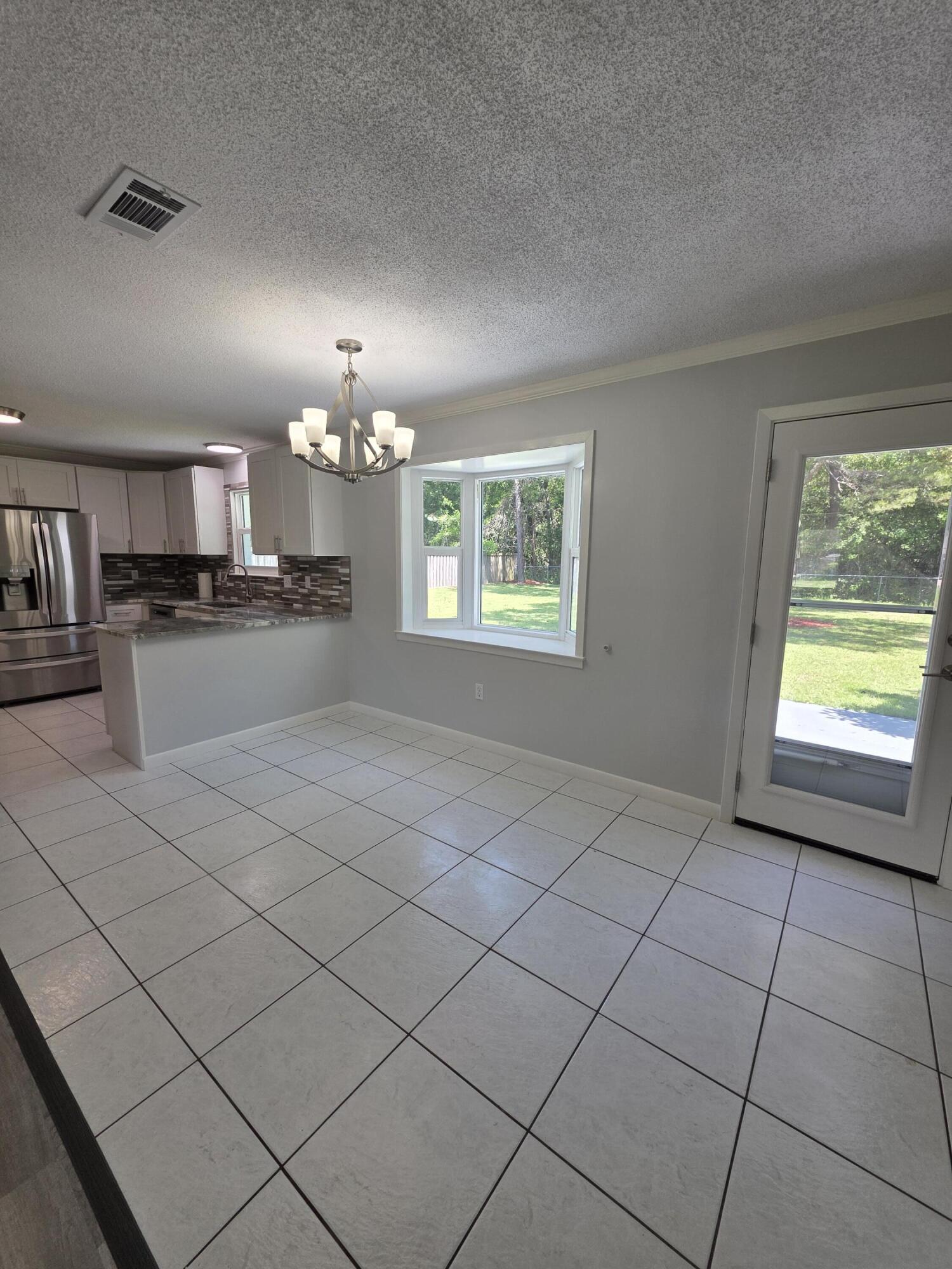 ALEXANDER HEIGHTS - Residential