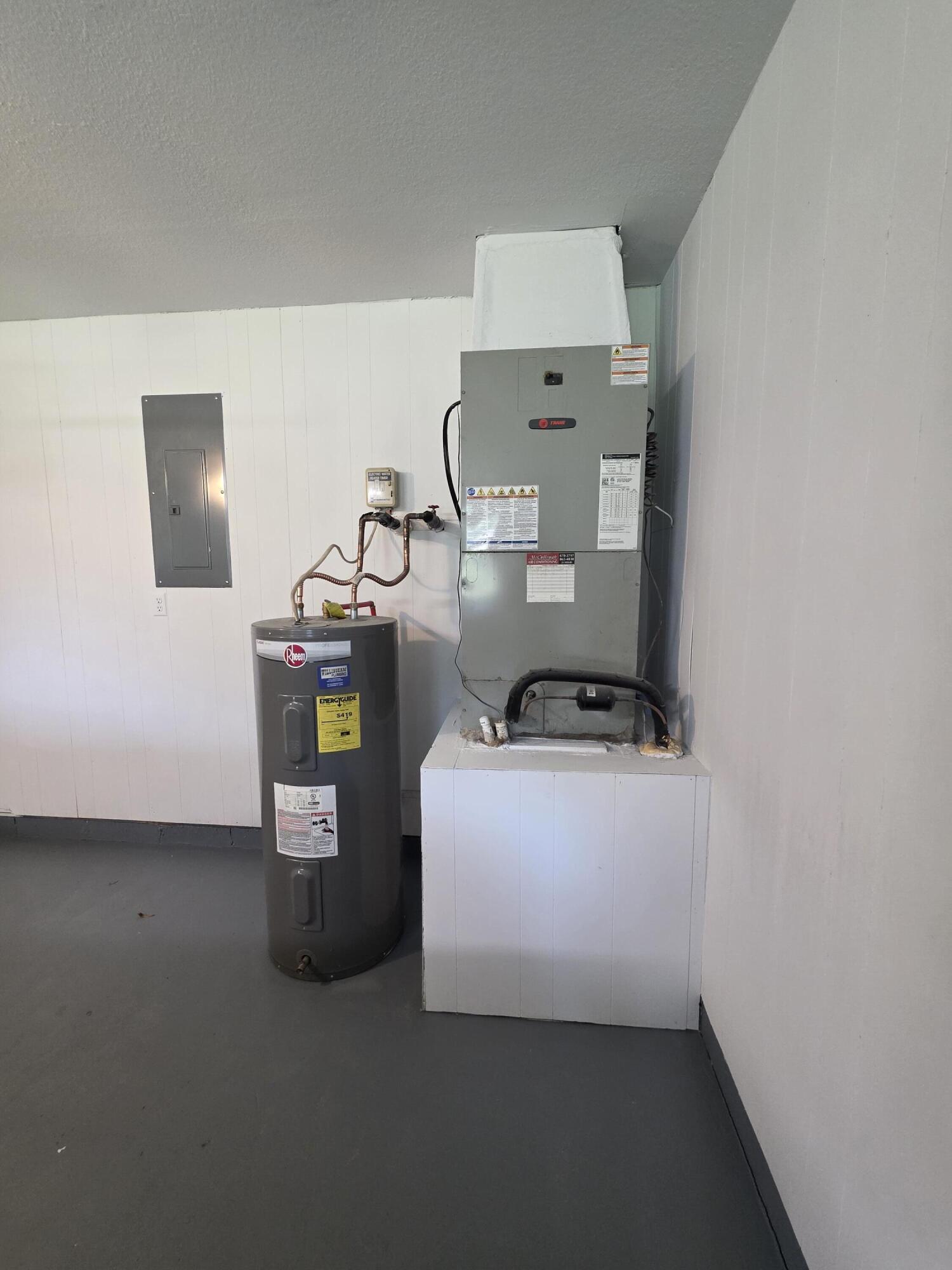 ALEXANDER HEIGHTS - Residential