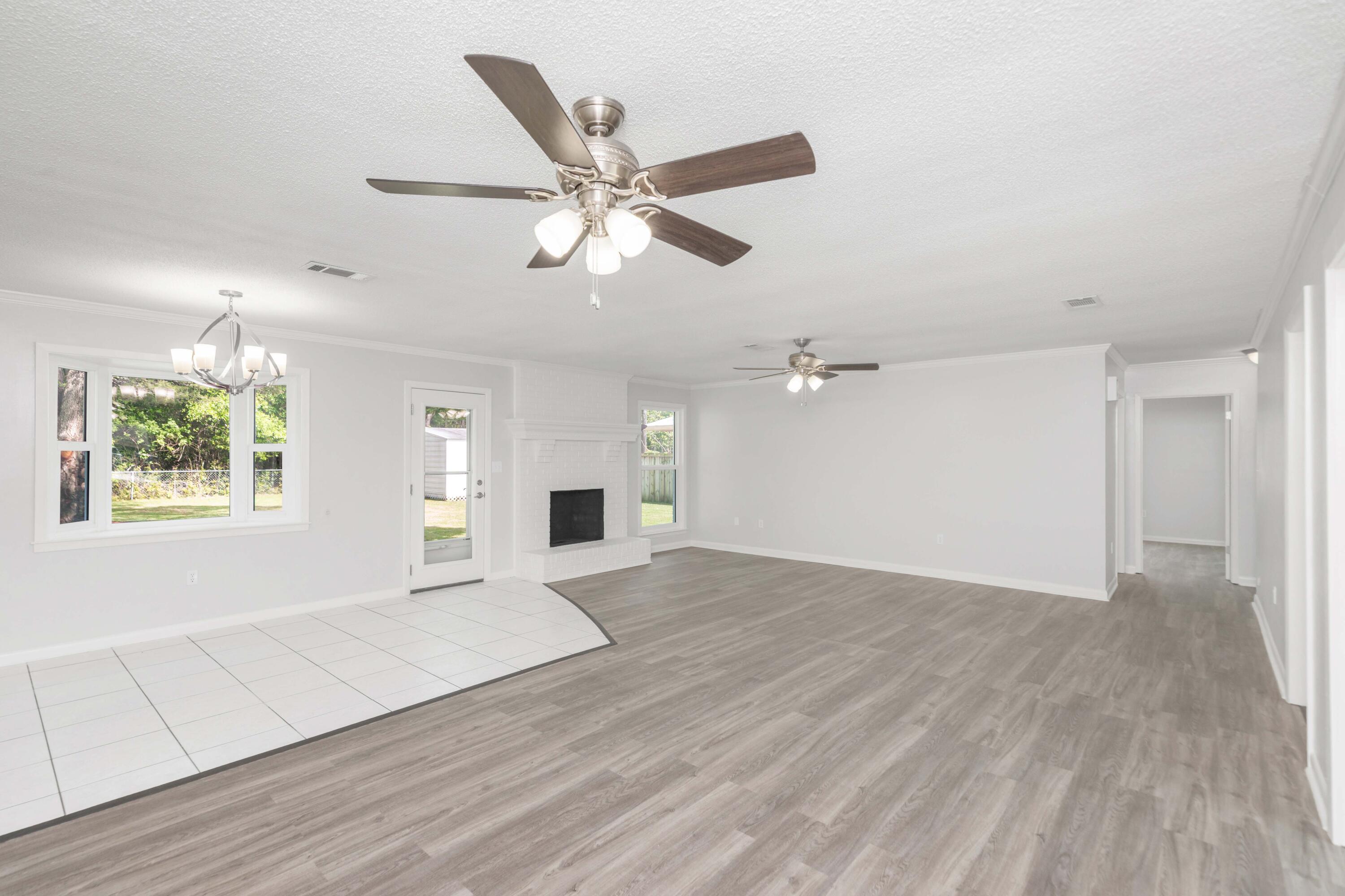 ALEXANDER HEIGHTS - Residential