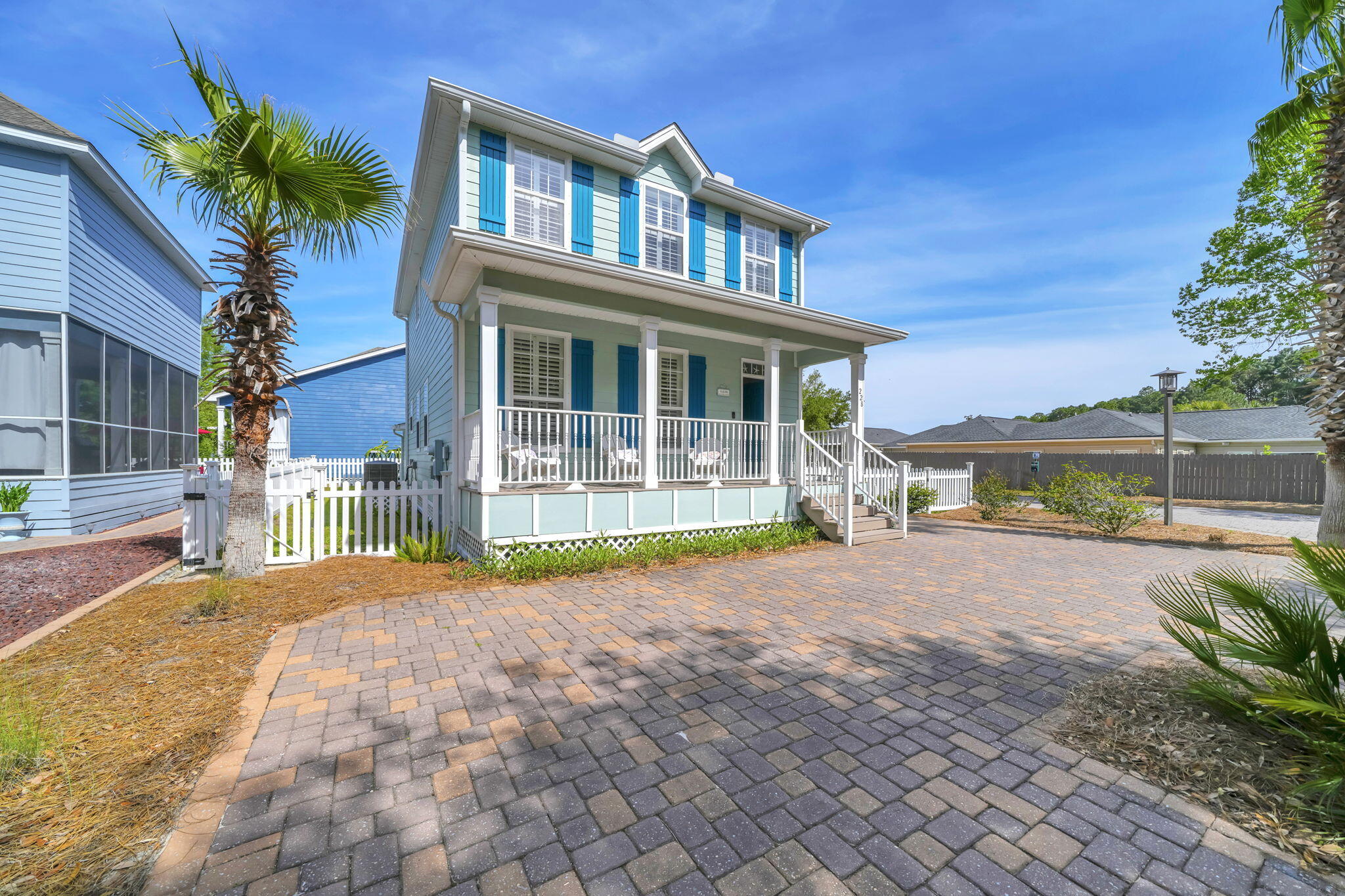 SANTA ROSA GOLF VILLAS - Residential