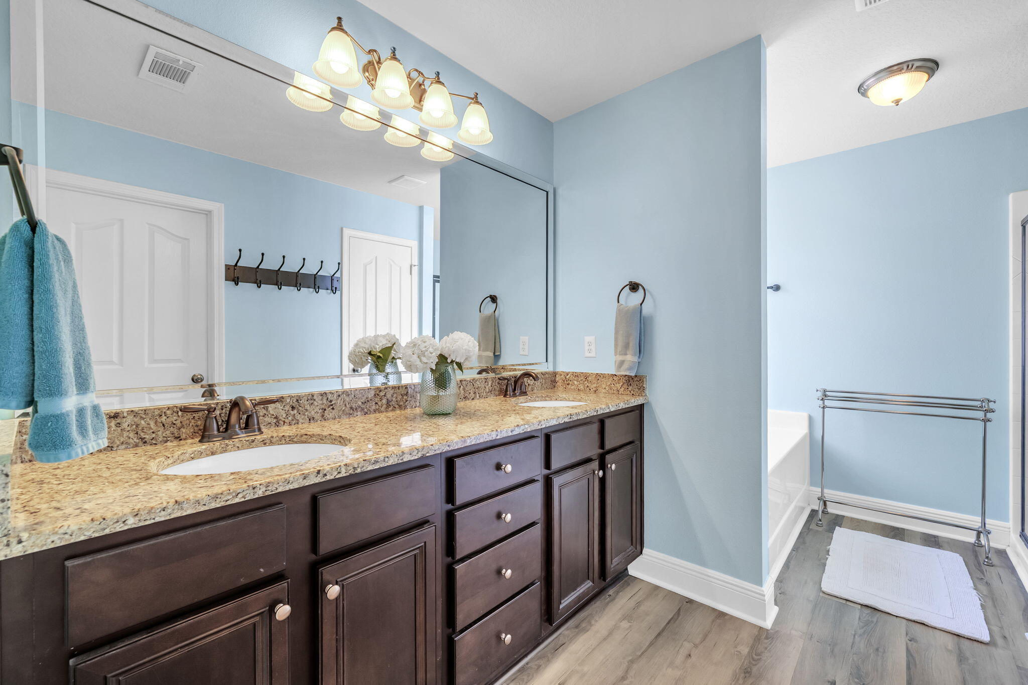 SANTA ROSA GOLF VILLAS - Residential