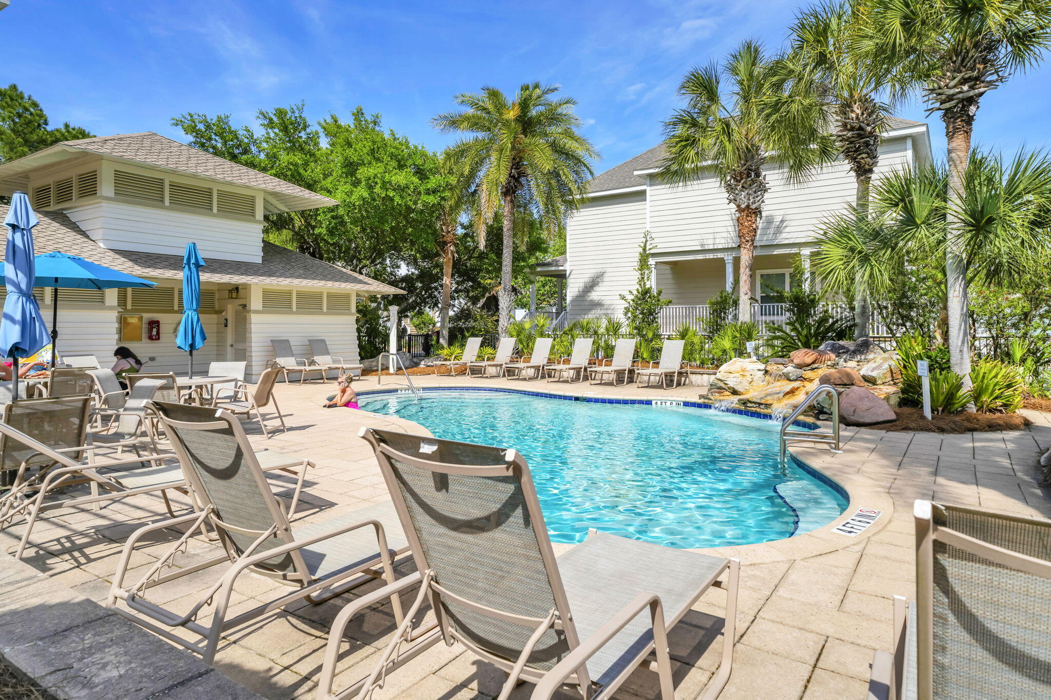 SANTA ROSA GOLF VILLAS - Residential