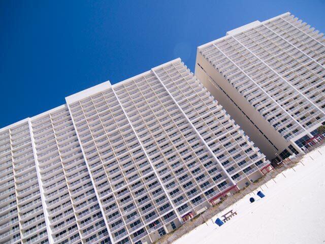 MAJESTIC BEACH TOWERS II - Residential