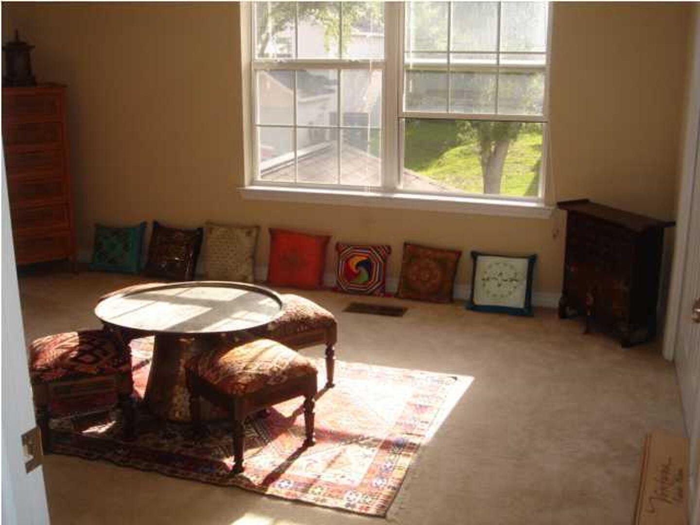 OAK PARK TOWNHOMES - Residential Lease