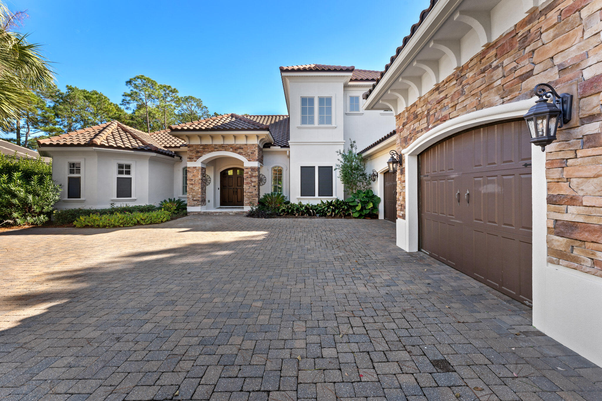 3518 Burnt Pine Lane