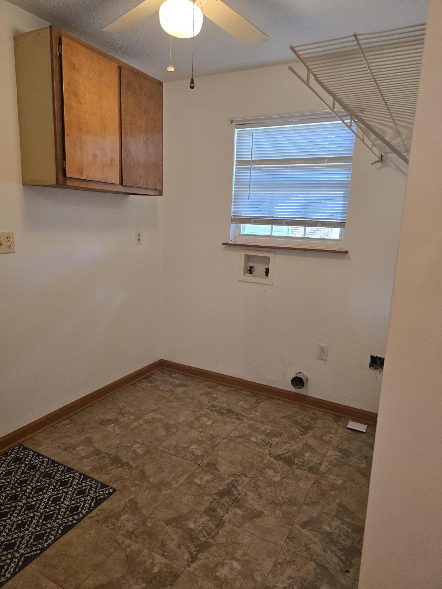 METES & BOUNDS - Residential Lease