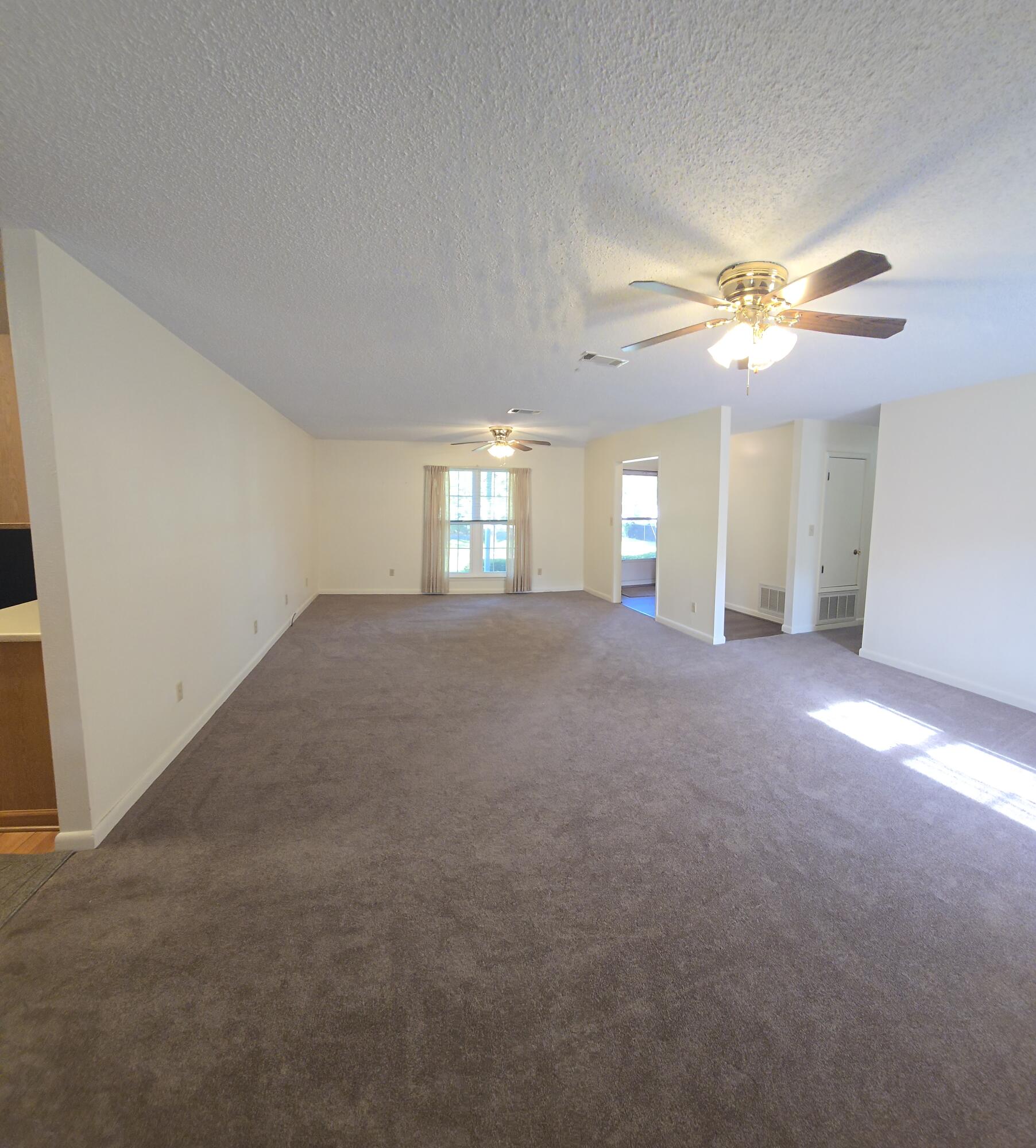 METES & BOUNDS - Residential Lease