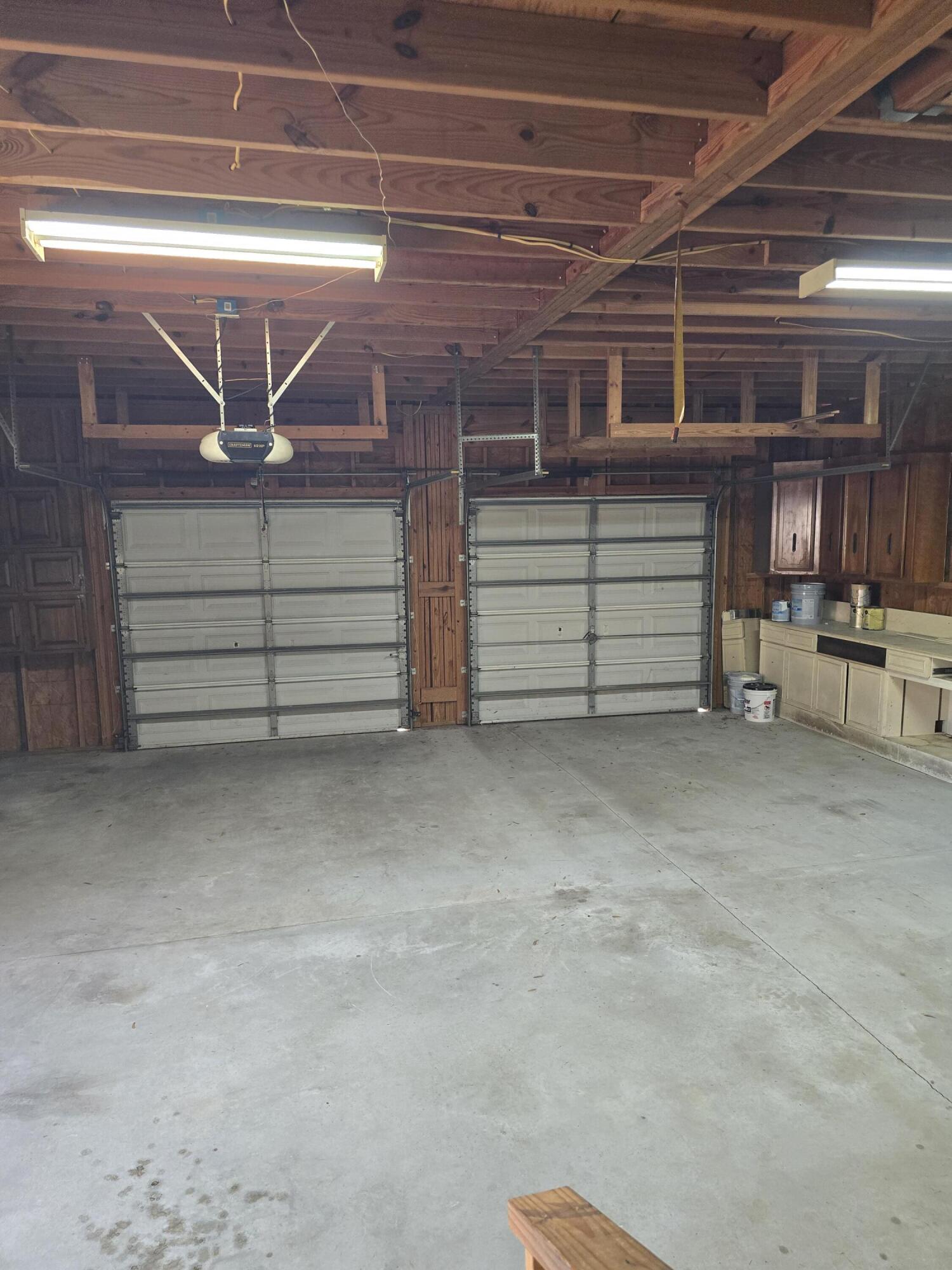METES & BOUNDS - Residential Lease