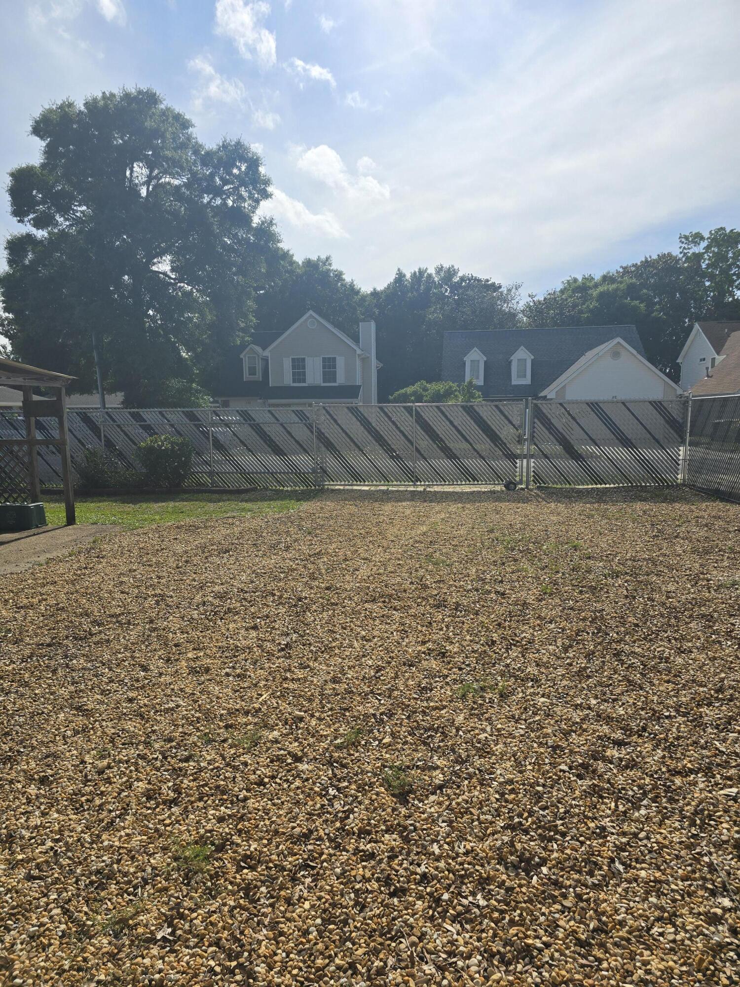 METES & BOUNDS - Residential Lease