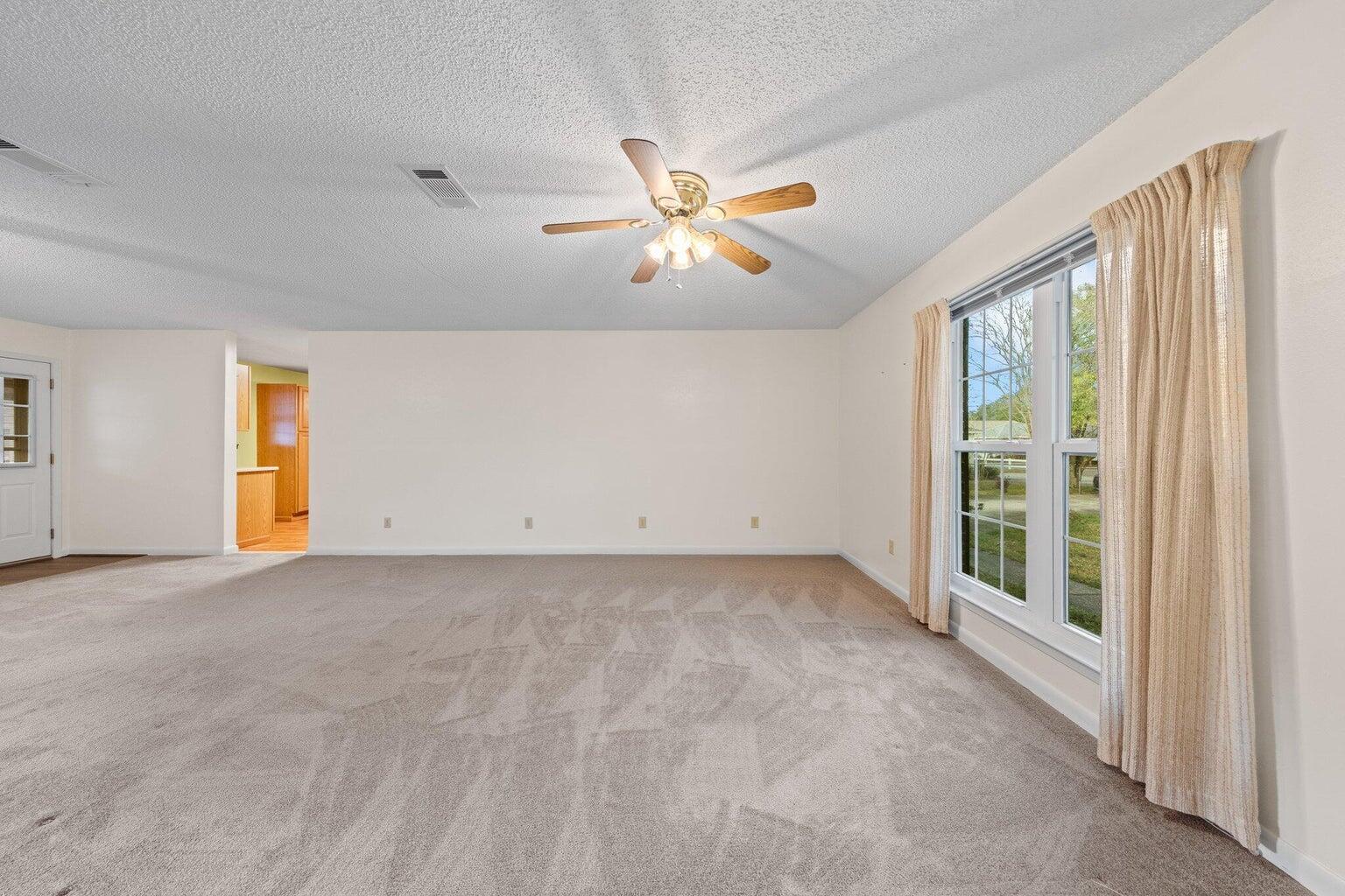 METES & BOUNDS - Residential Lease