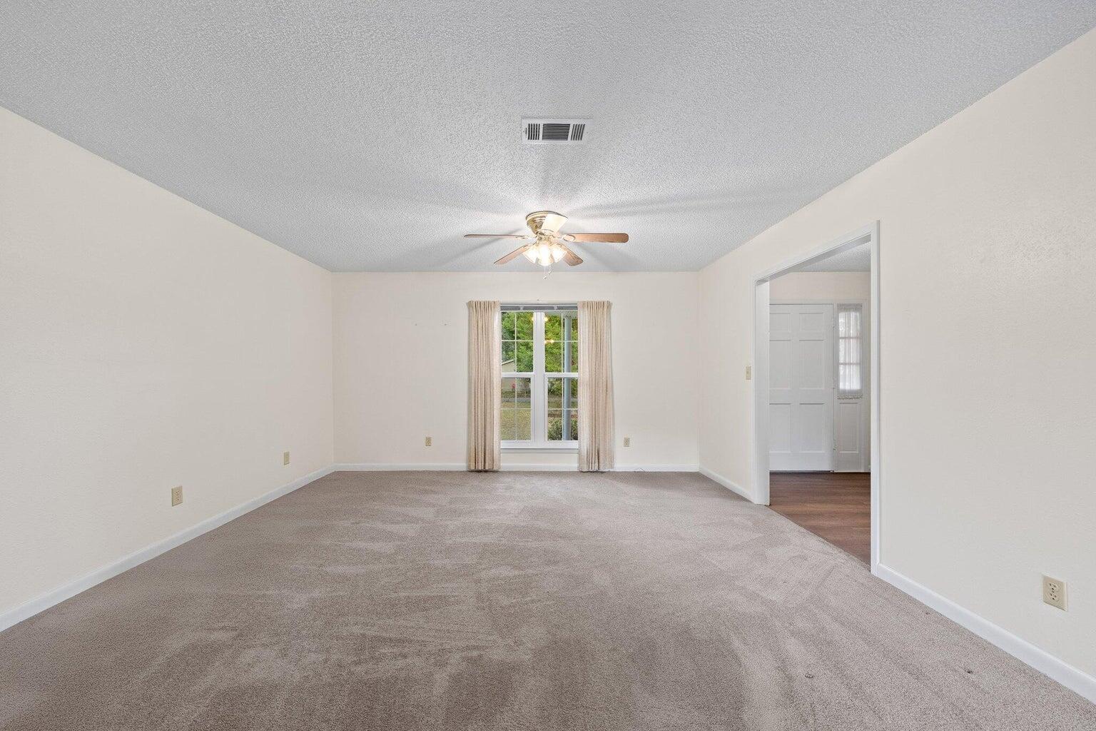 METES & BOUNDS - Residential Lease