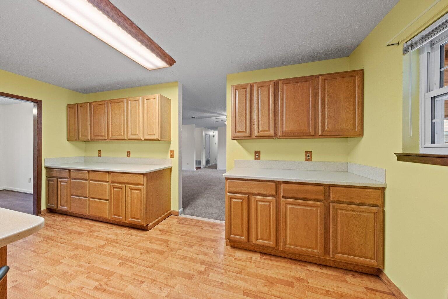 METES & BOUNDS - Residential Lease