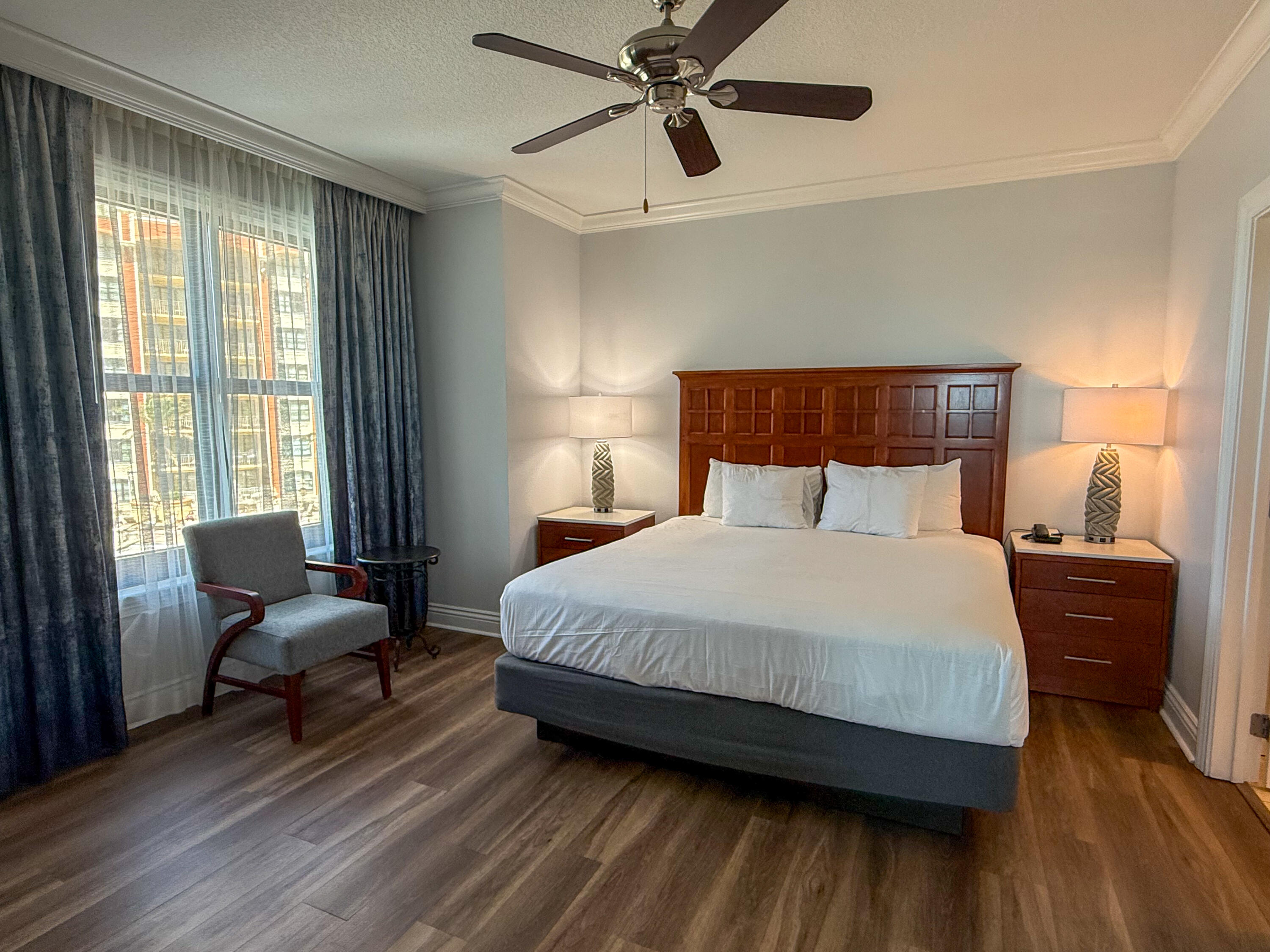 EMERALD GRANDE - Residential