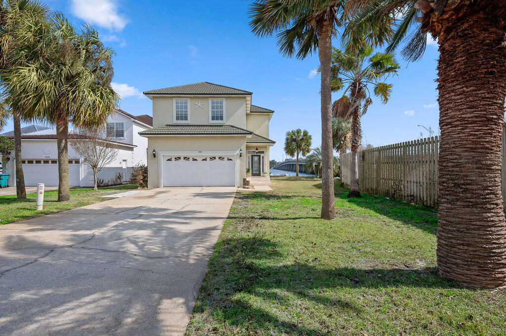 LIGHTHOUSE POINTE - Residential