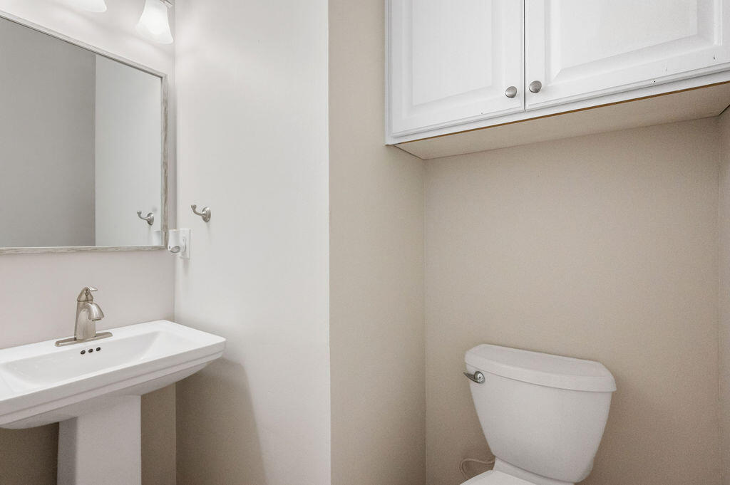 LIGHTHOUSE POINTE - Residential