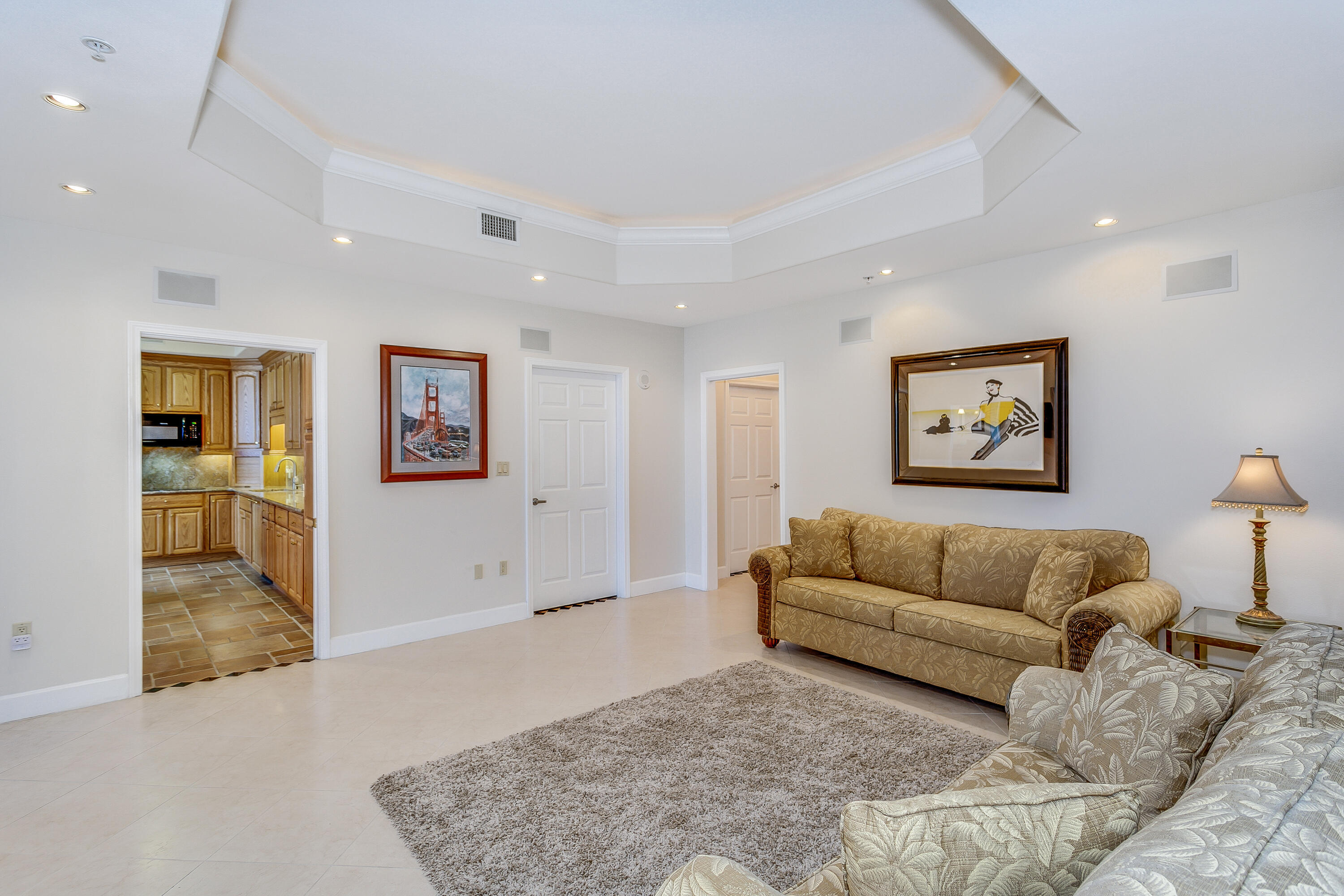 THE INN AT SUMMERWIND - Residential