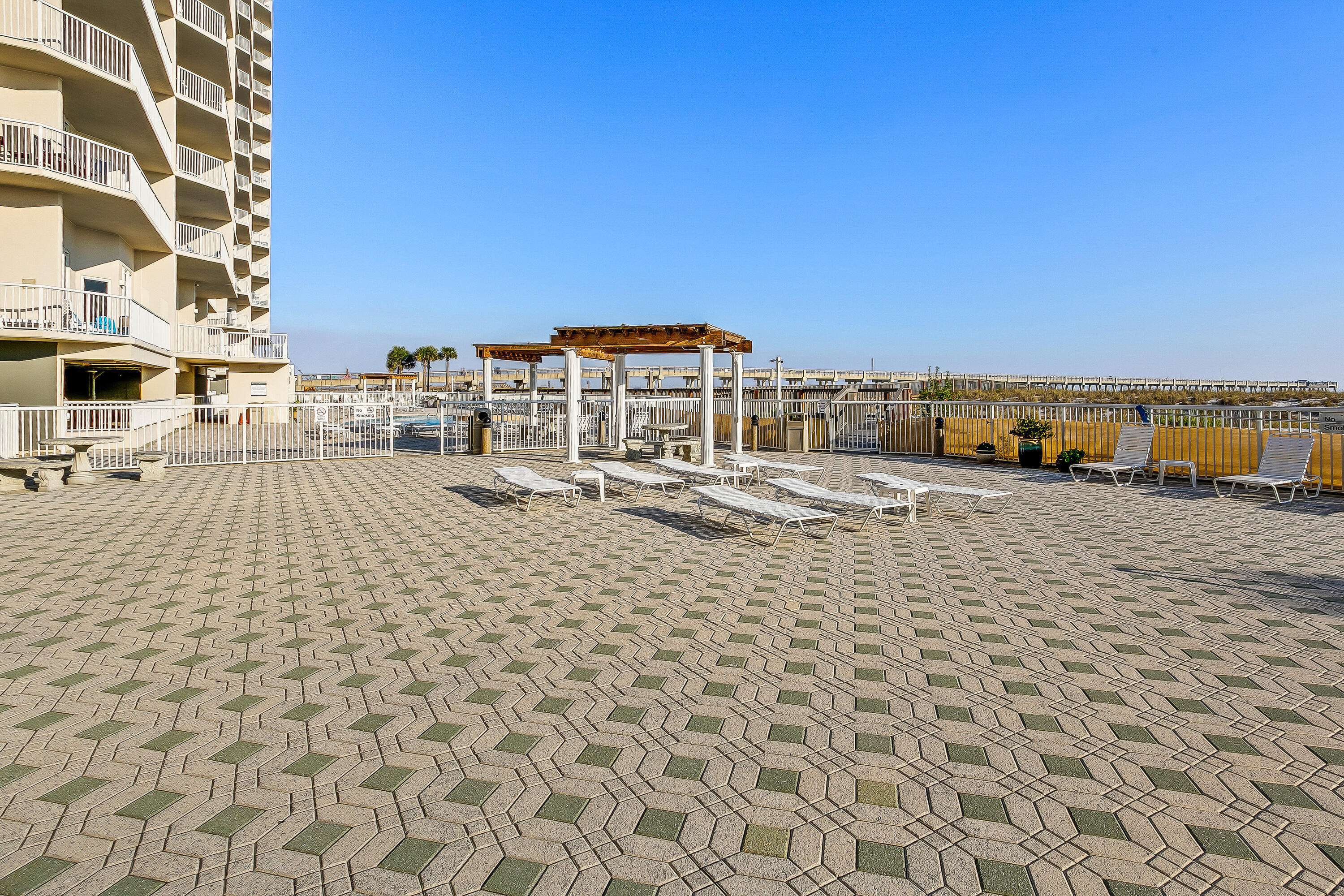 THE INN AT SUMMERWIND - Residential