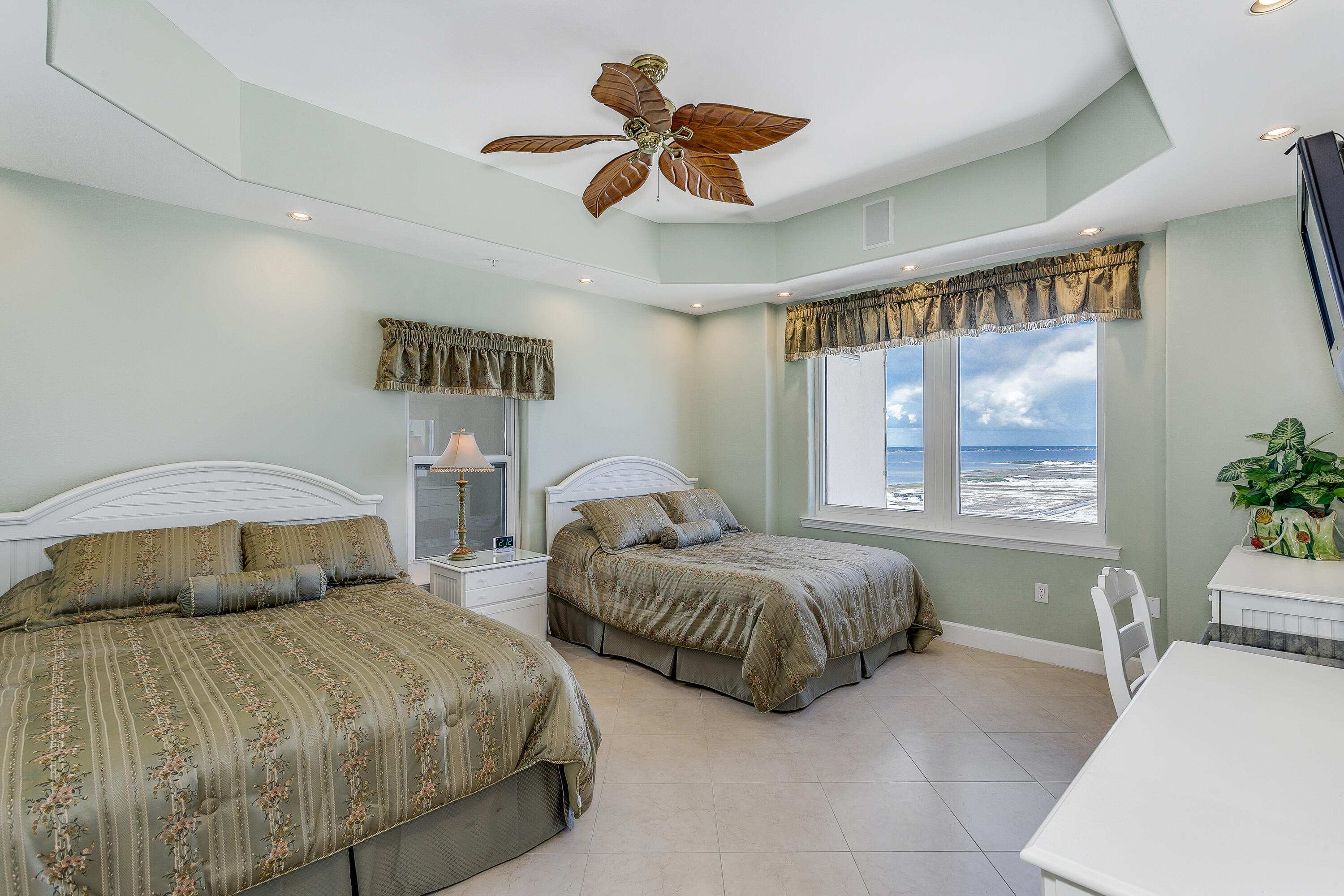 THE INN AT SUMMERWIND - Residential