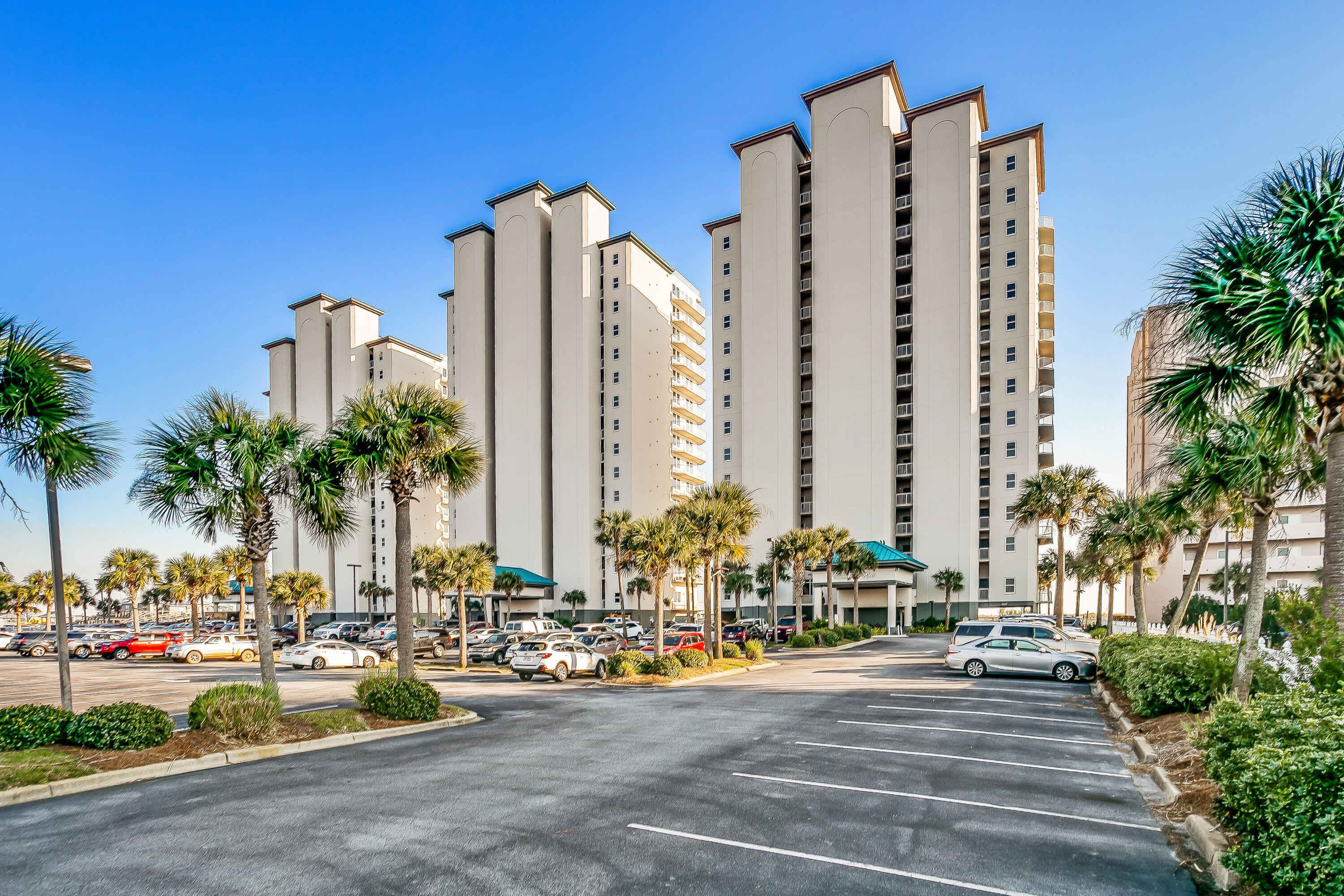 THE INN AT SUMMERWIND - Residential