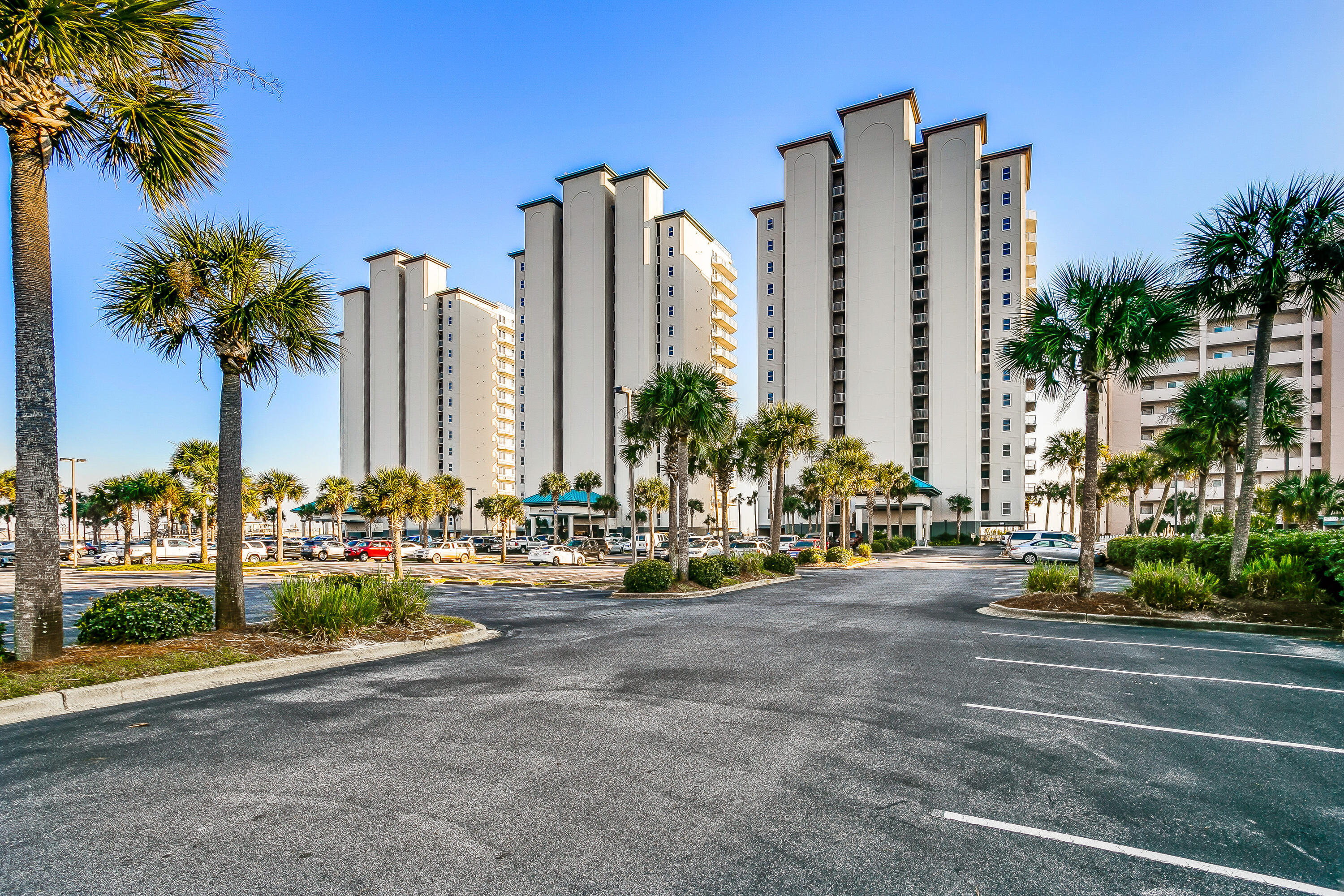 THE INN AT SUMMERWIND - Residential