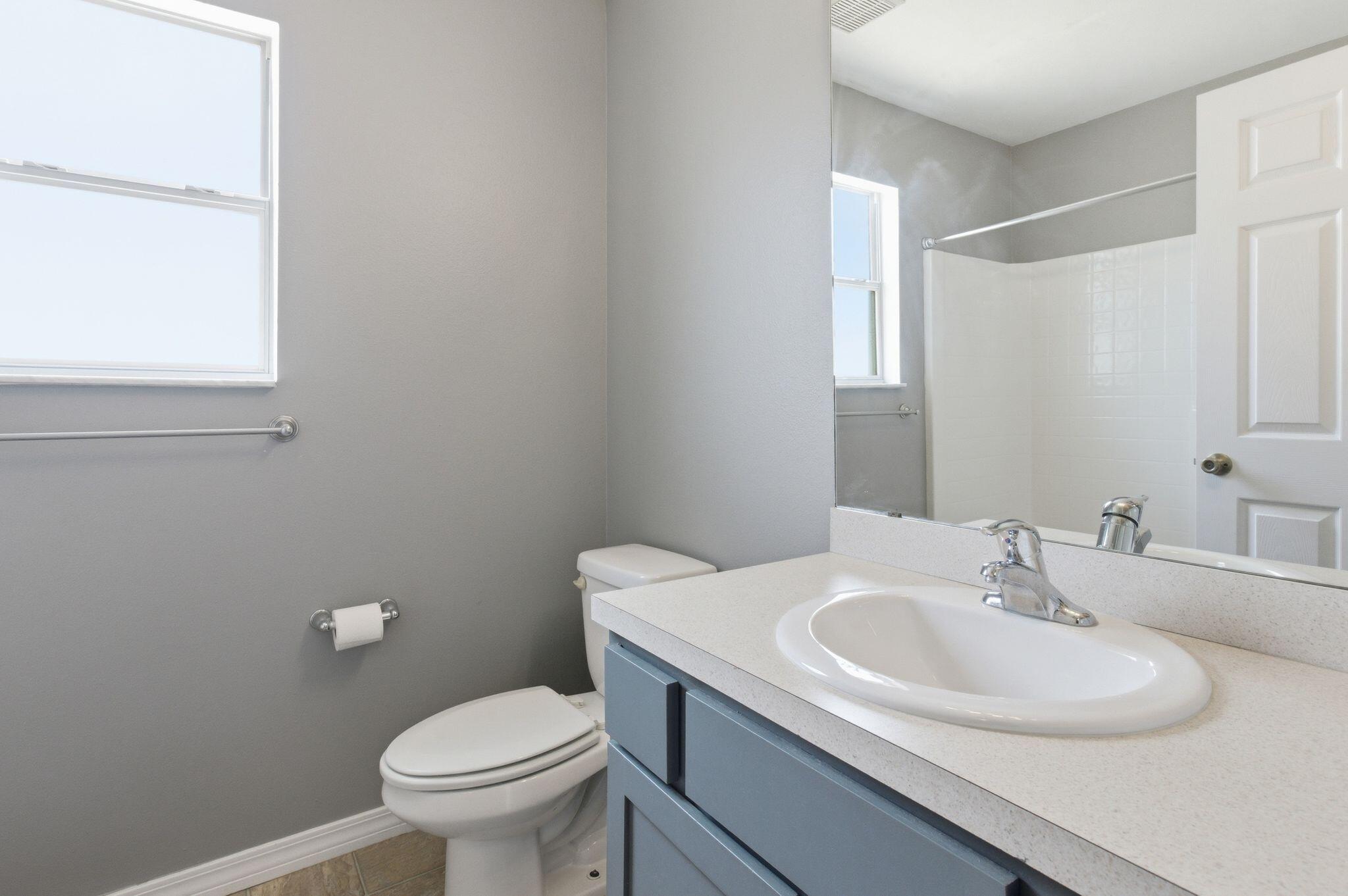 SOUTHWAY EST 2ND ADD LOT 19 BLK 1 - Residential Lease