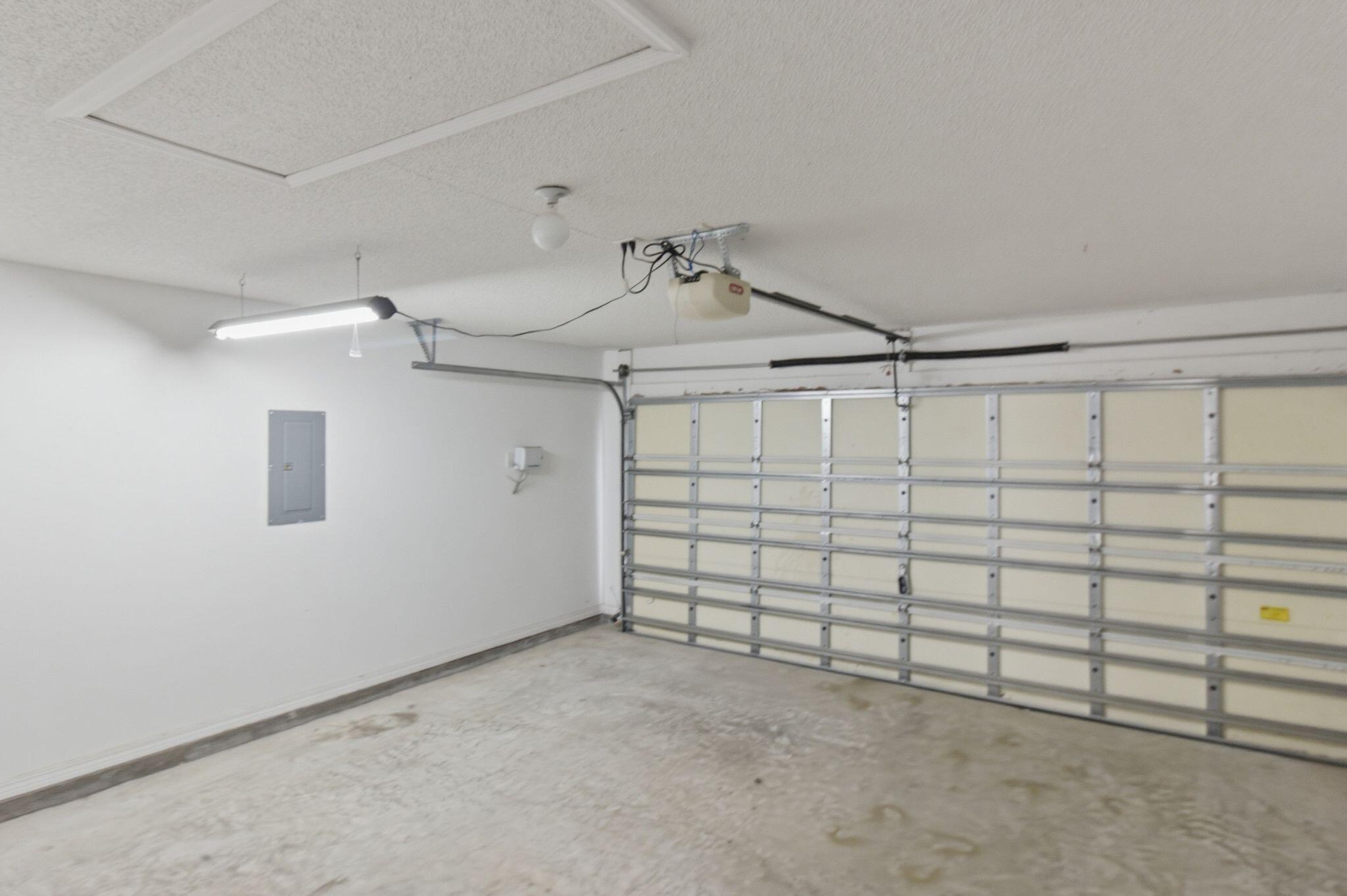 SOUTHWAY EST 2ND ADD LOT 19 BLK 1 - Residential Lease