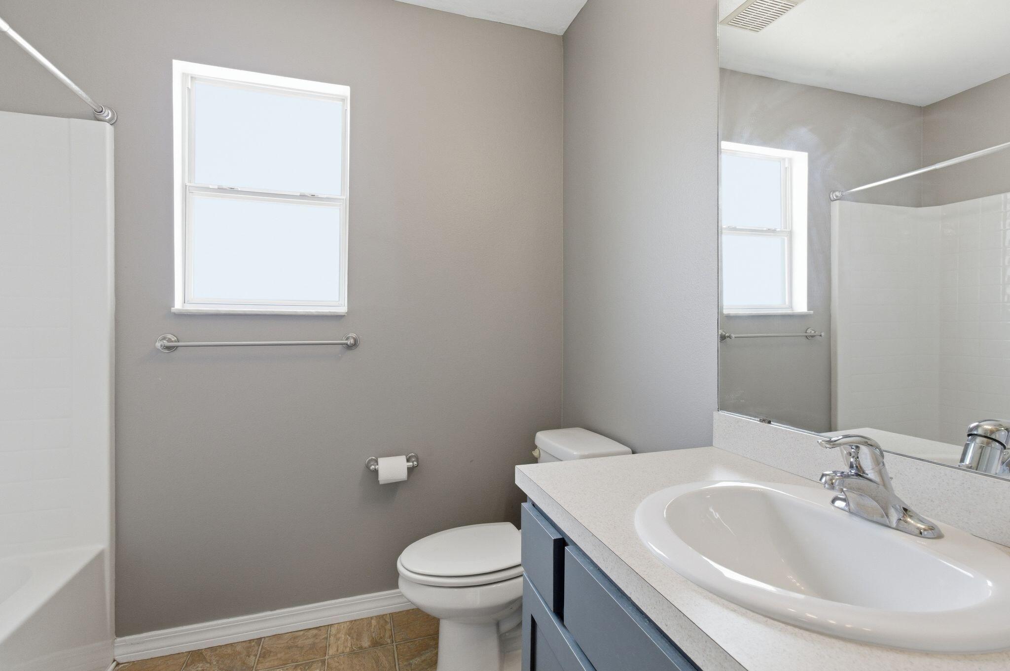 SOUTHWAY EST 2ND ADD LOT 19 BLK 1 - Residential Lease