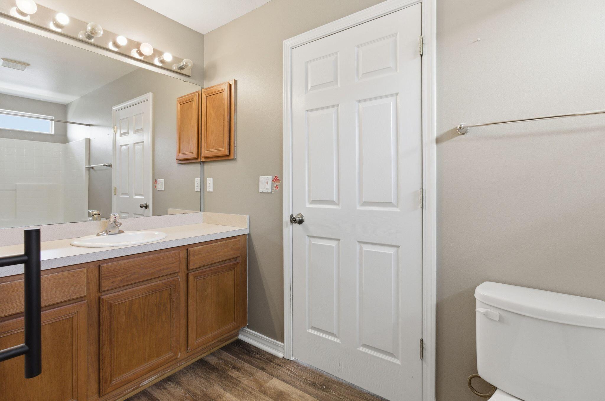 SOUTHWAY EST 2ND ADD LOT 19 BLK 1 - Residential Lease