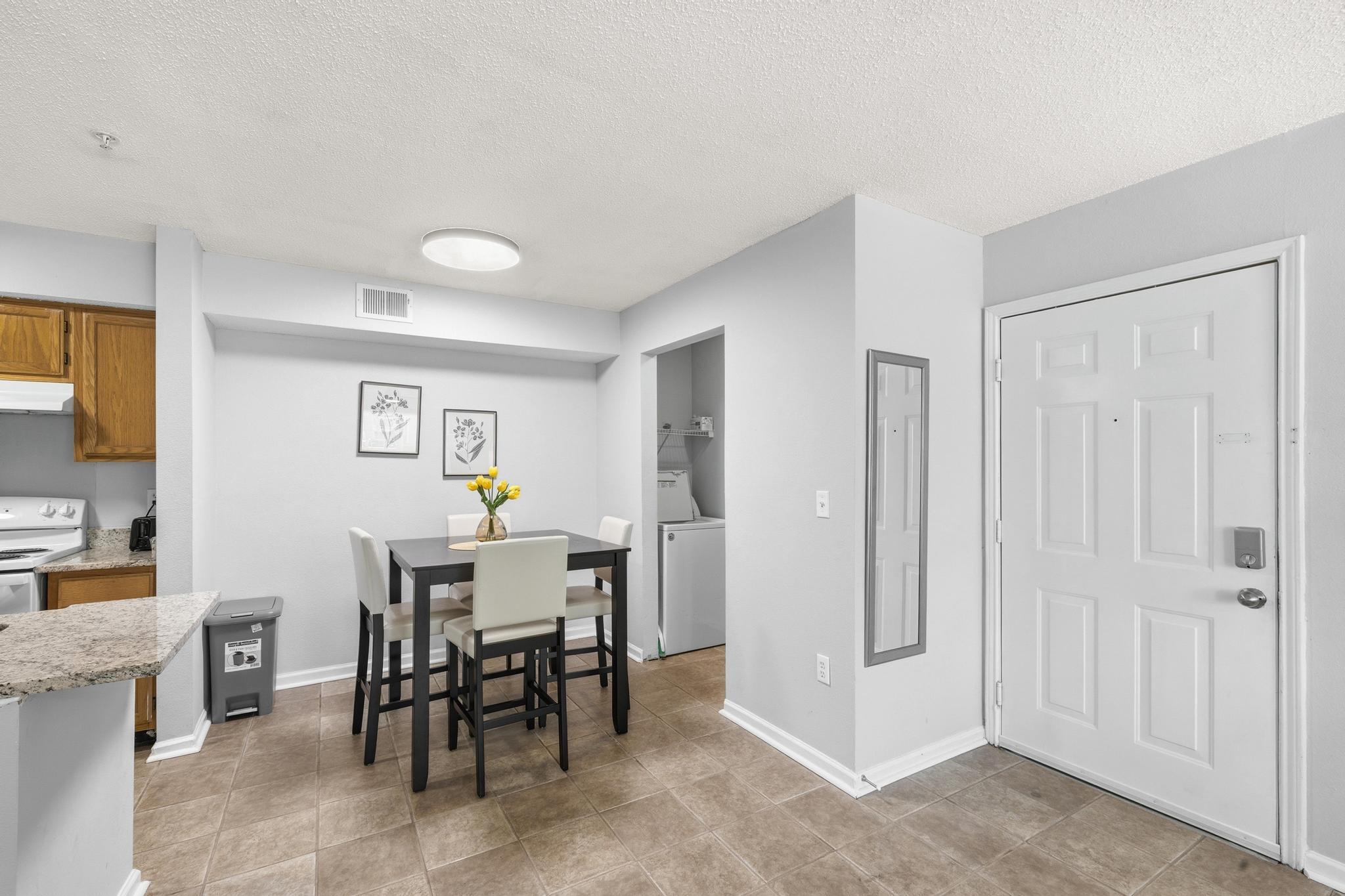 INDIAN LAKE - Residential