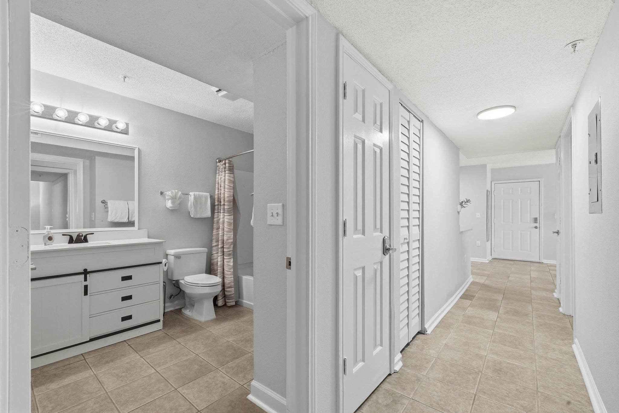 INDIAN LAKE - Residential