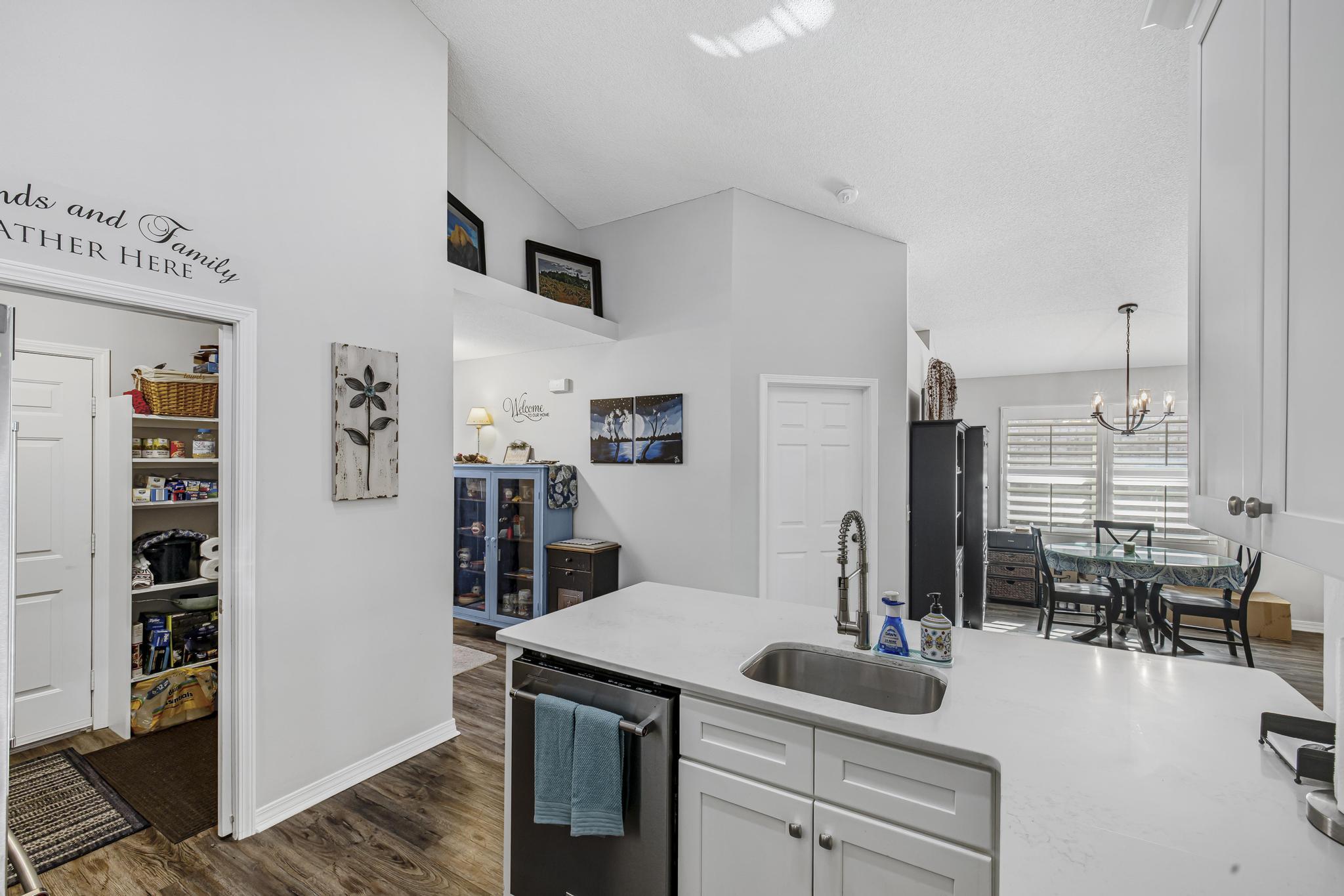 PARKER'S LANDING - Residential