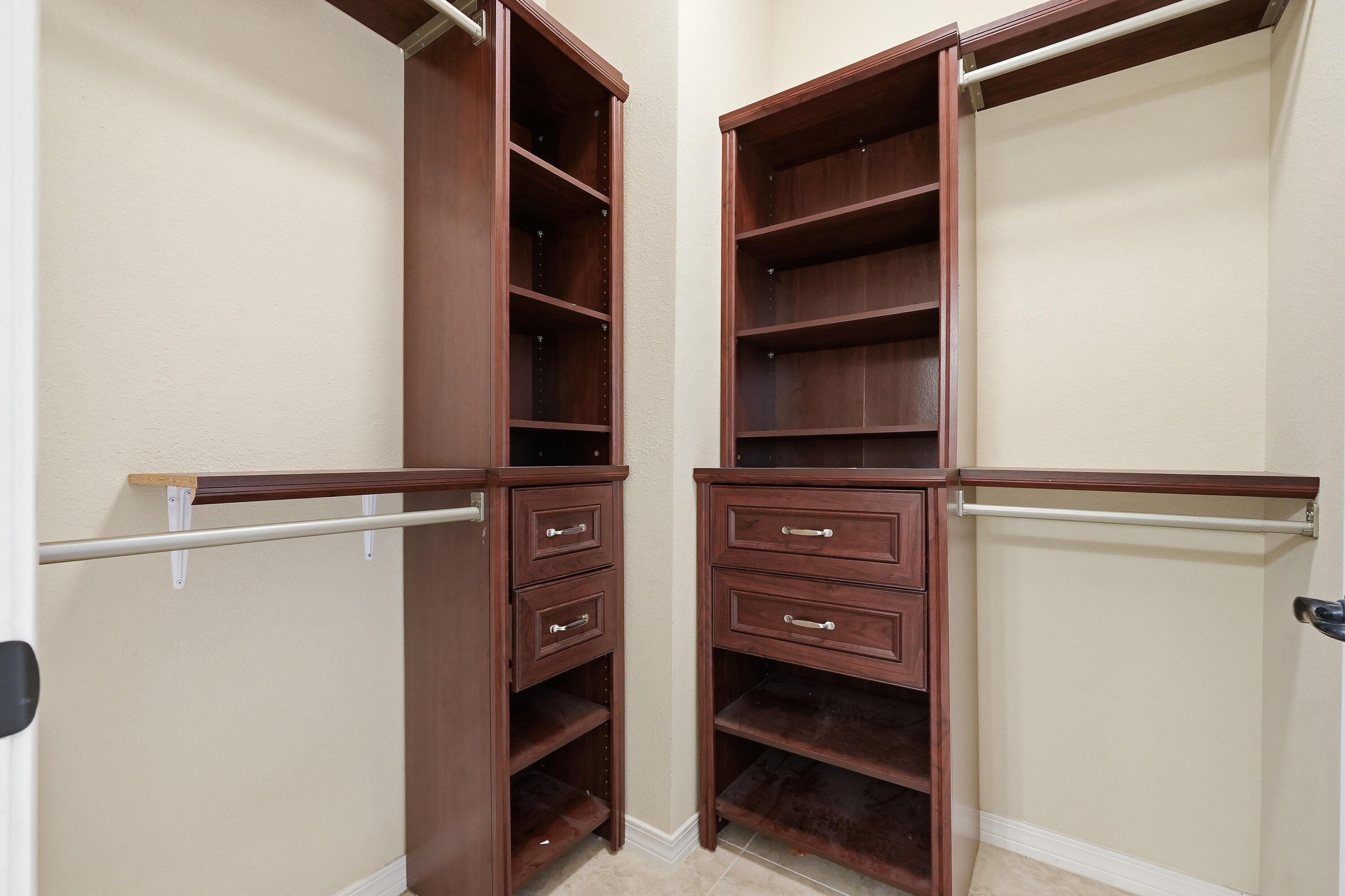 MINGER S/D - Residential Lease