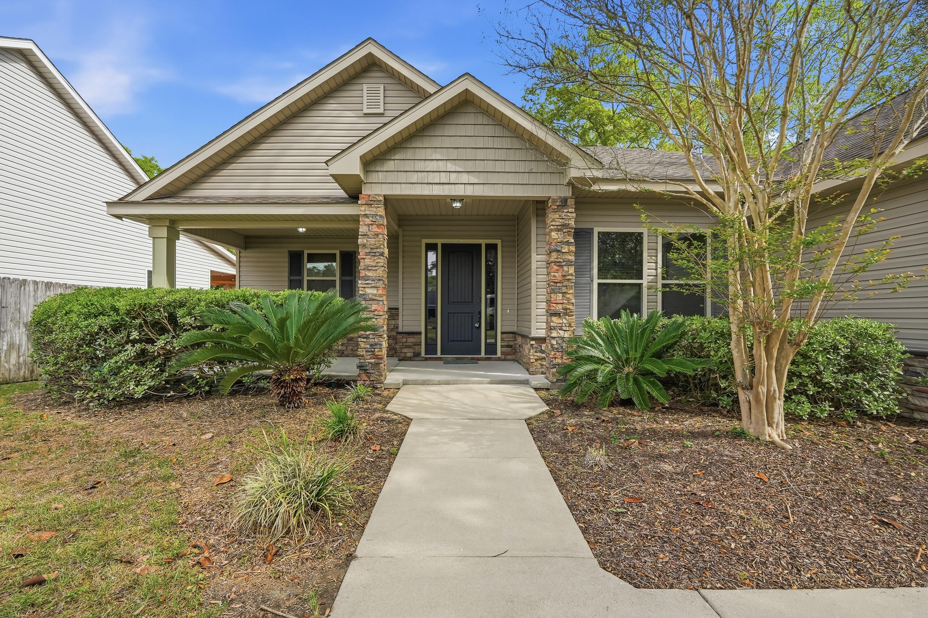 MINGER S/D - Residential Lease