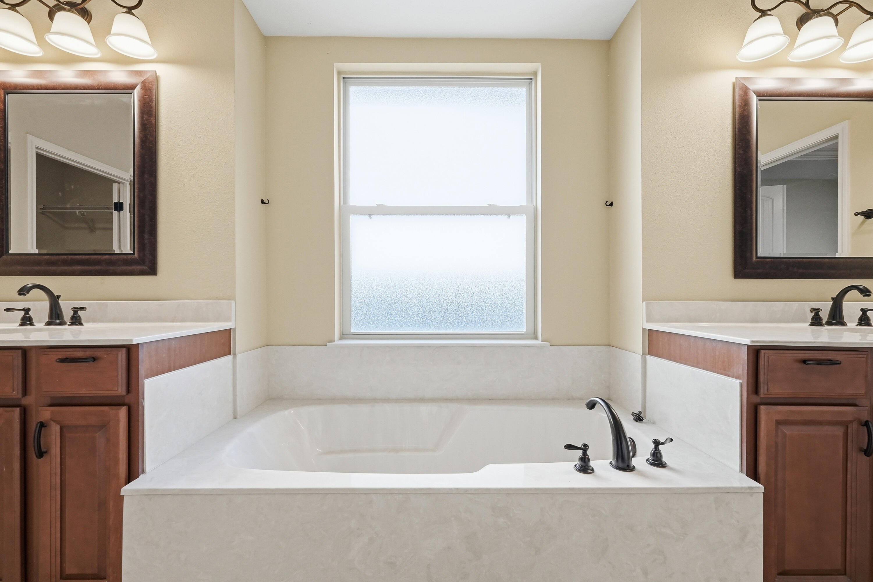 MINGER S/D - Residential Lease