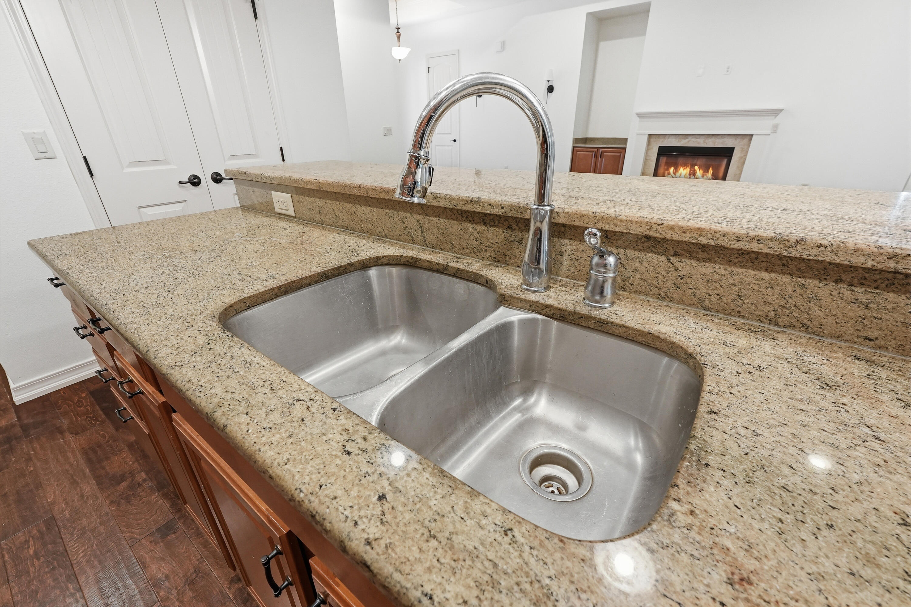 MINGER S/D - Residential Lease