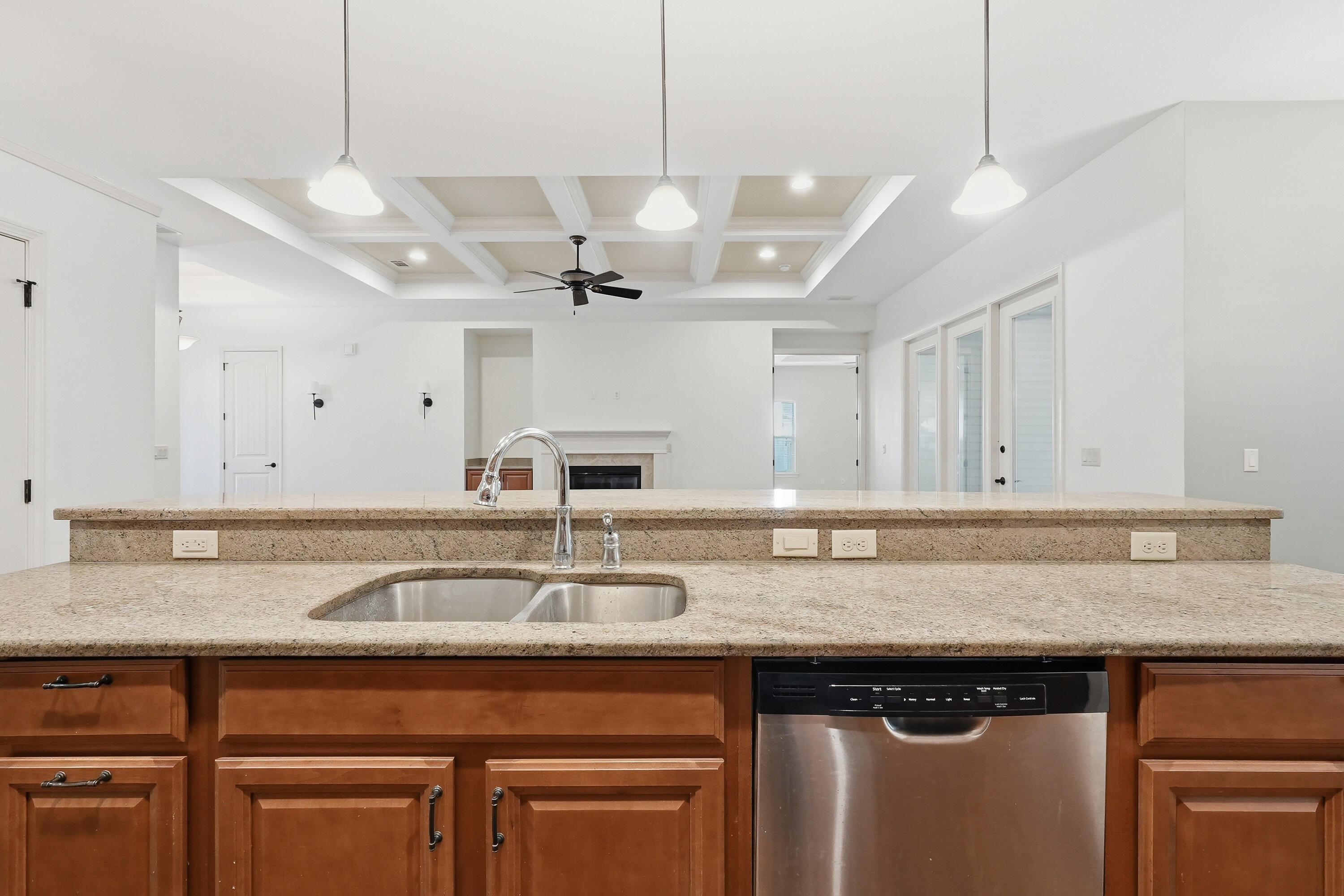 MINGER S/D - Residential Lease