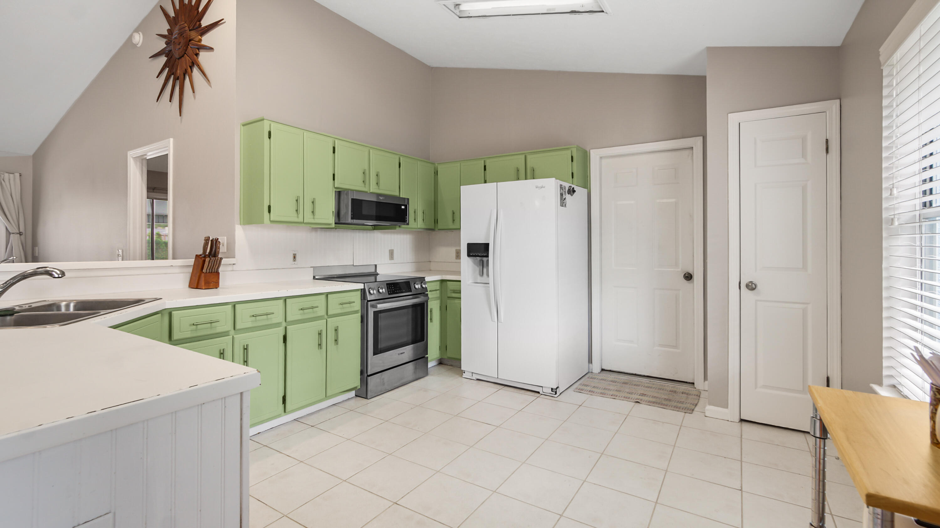 GRAND LAGOON SHORES - Residential